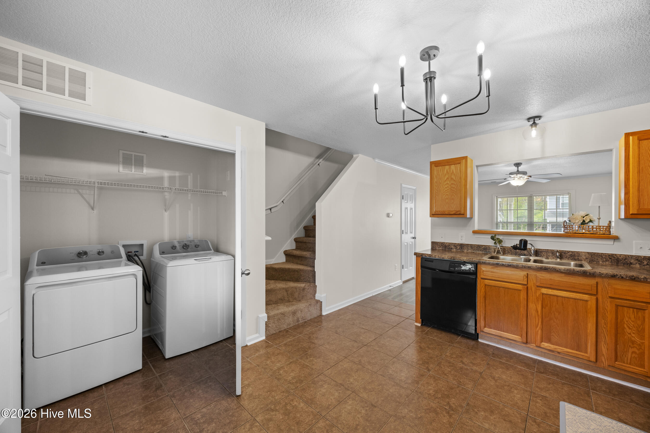 27 E Doris Avenue 111