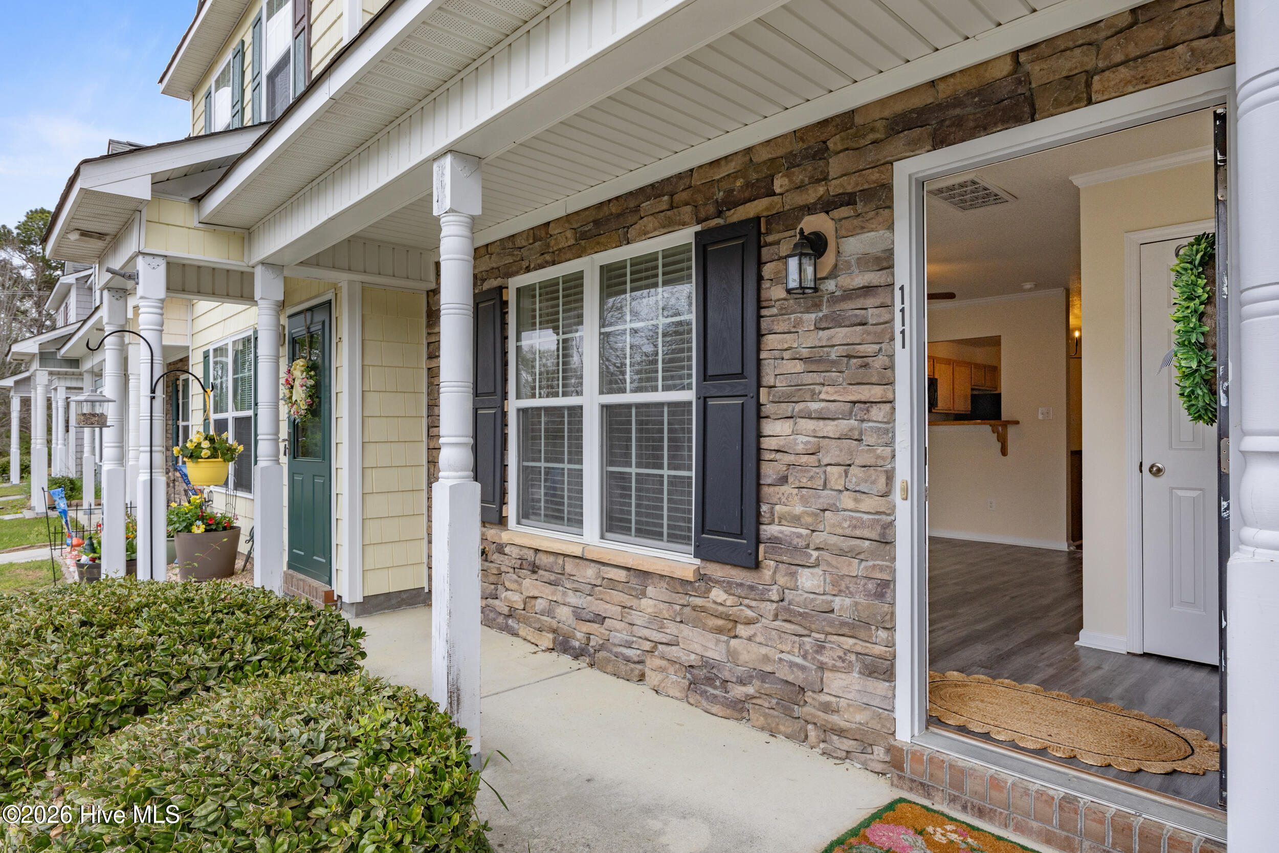 27 E Doris Avenue 111