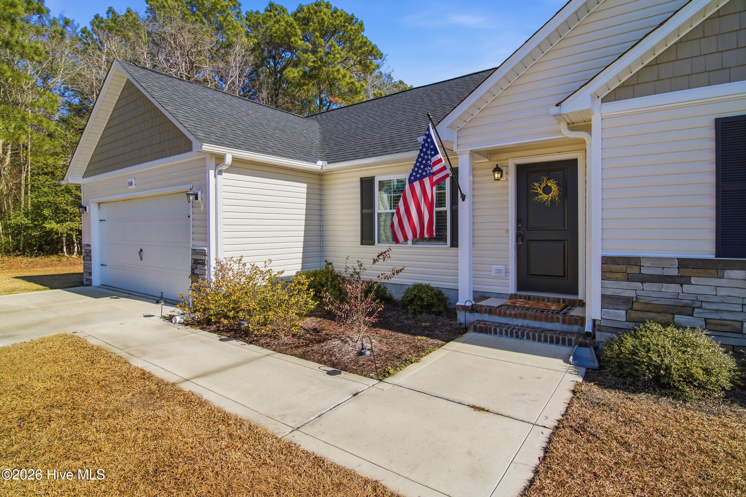 306 Waylon Way