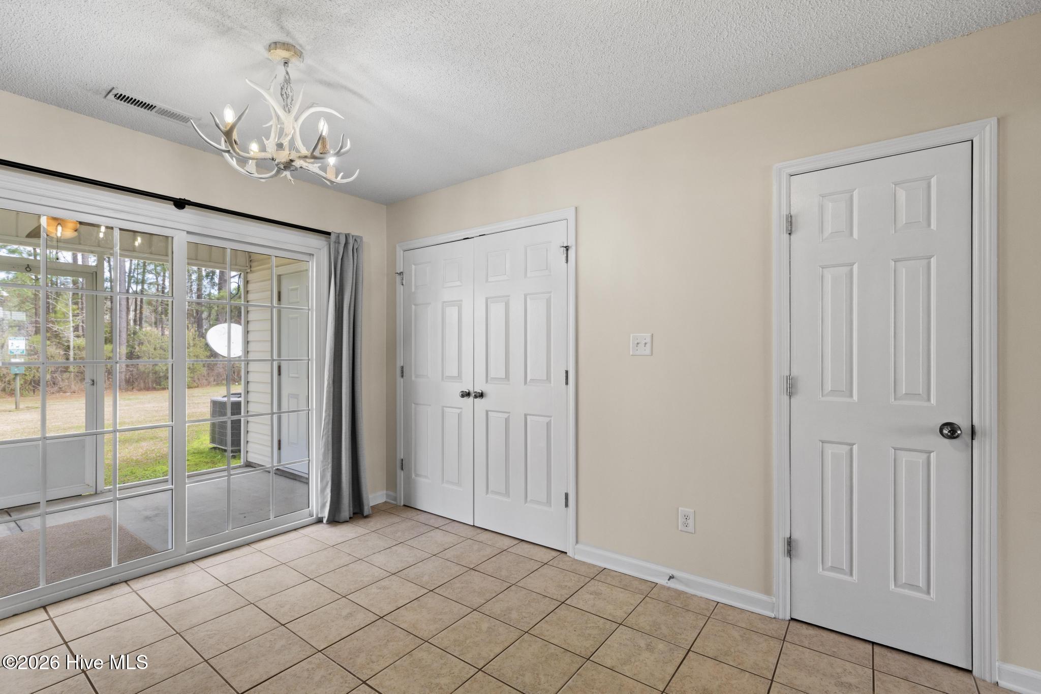 2006 Grandeur Avenue