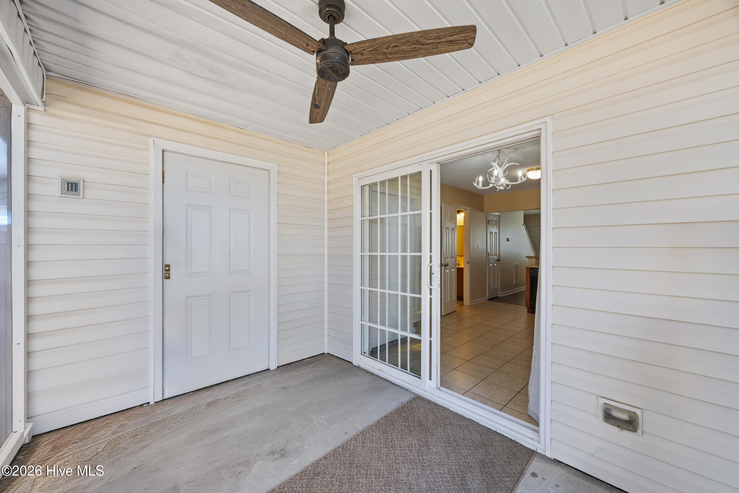 2006 Grandeur Avenue