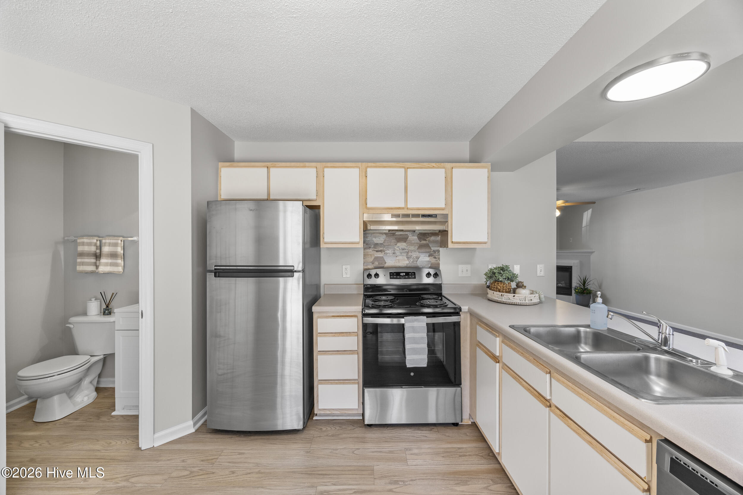 302 Winners Circle S