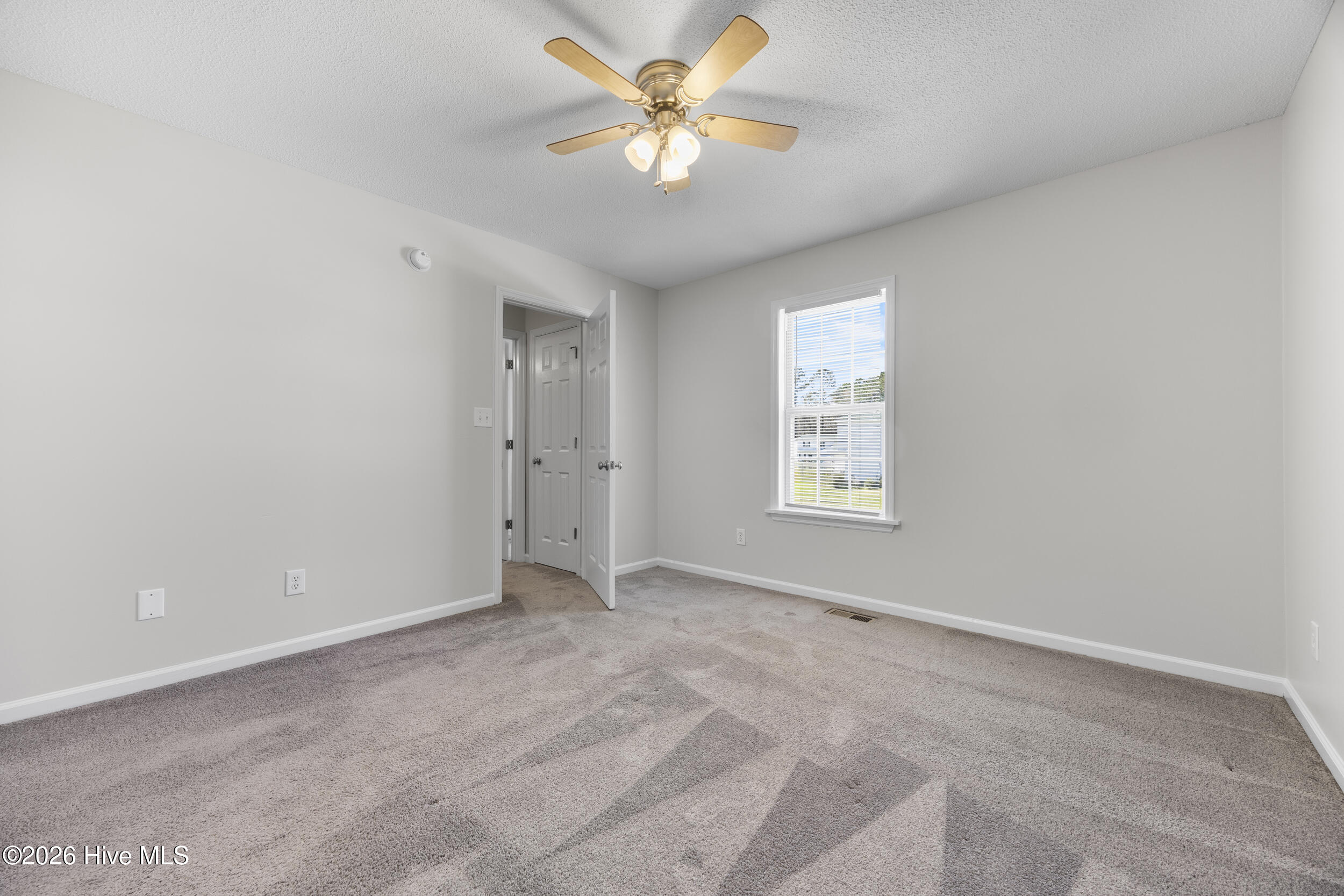 302 Winners Circle S