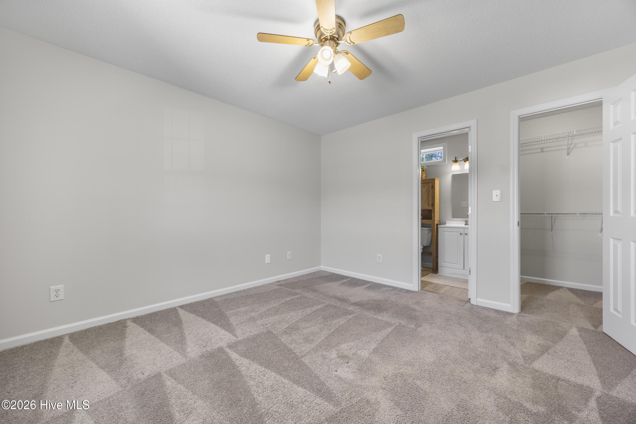 302 Winners Circle S