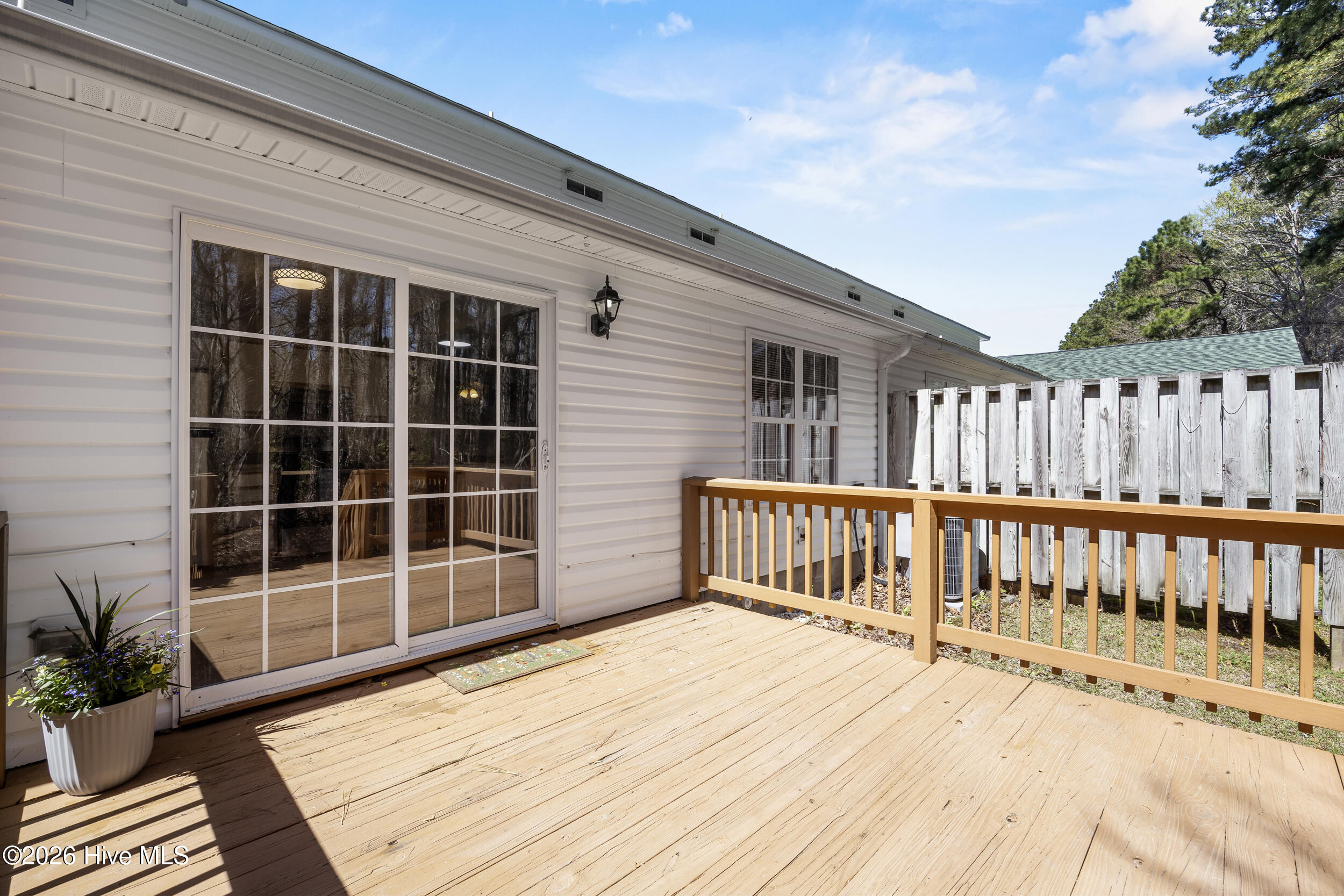 302 Winners Circle S