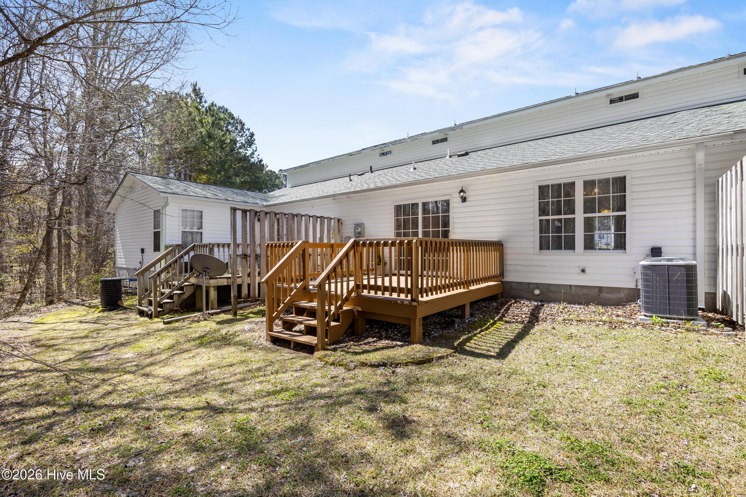 302 Winners Circle S