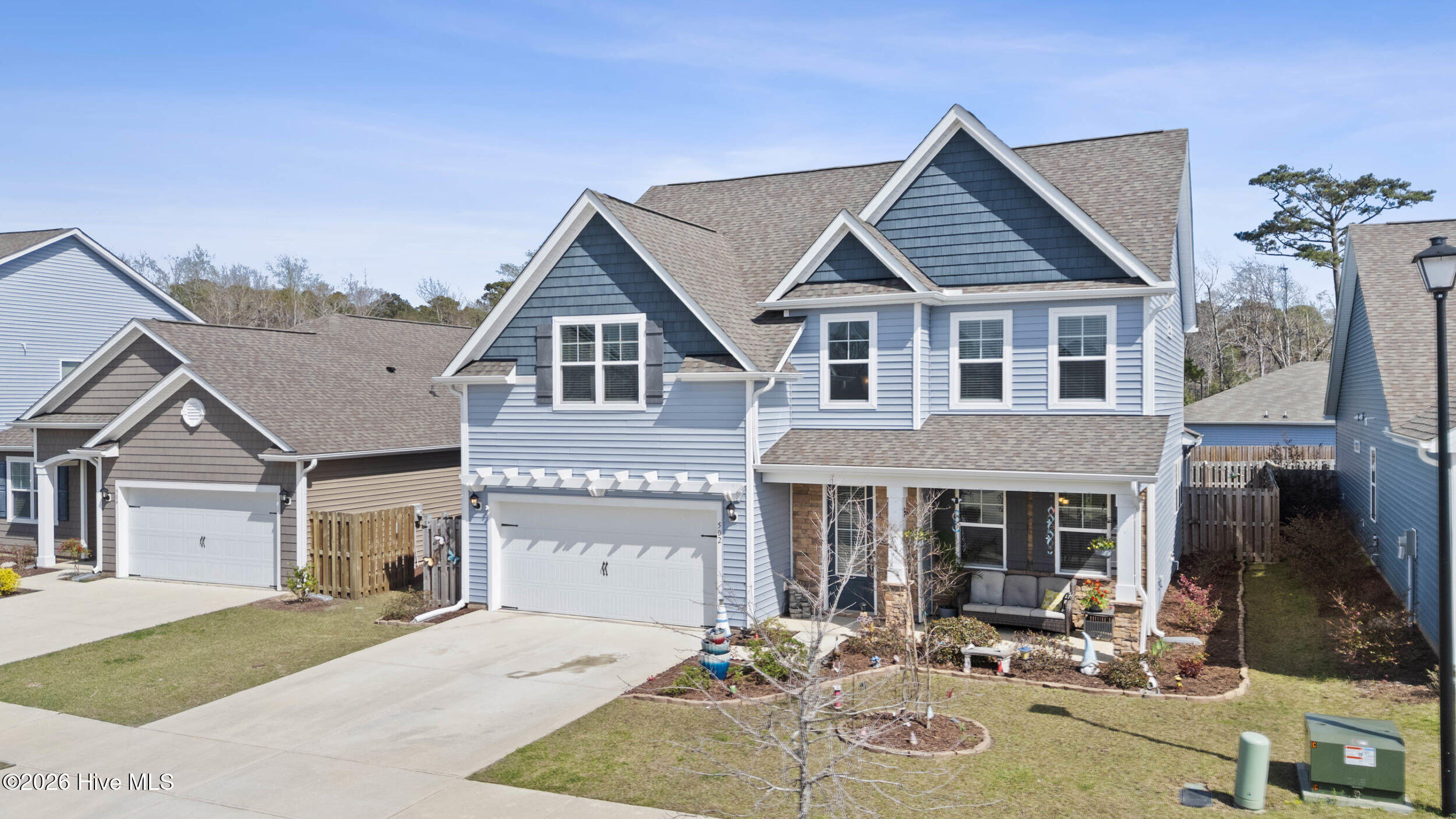 502 Edgewater Way