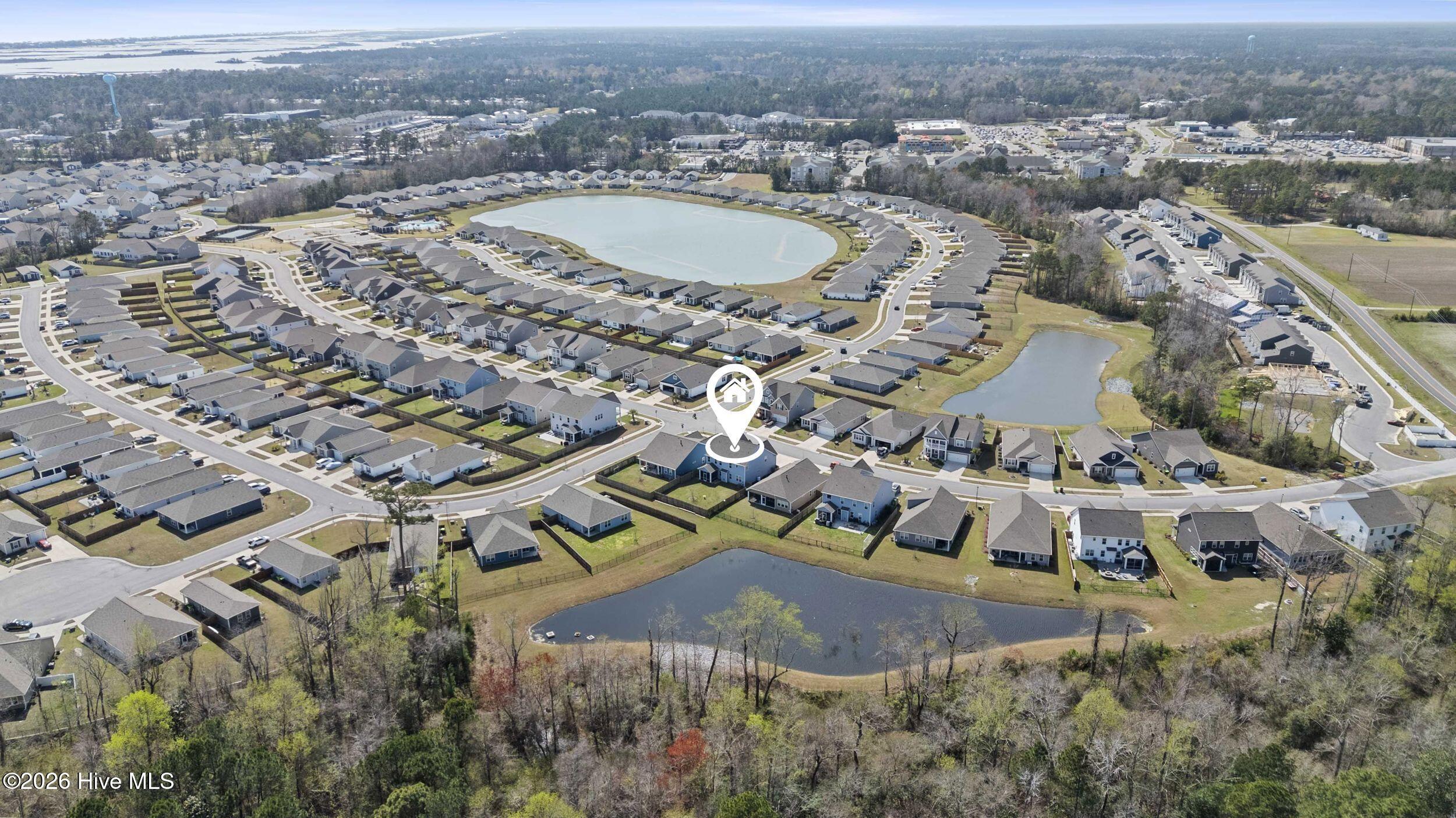 502 Edgewater Way