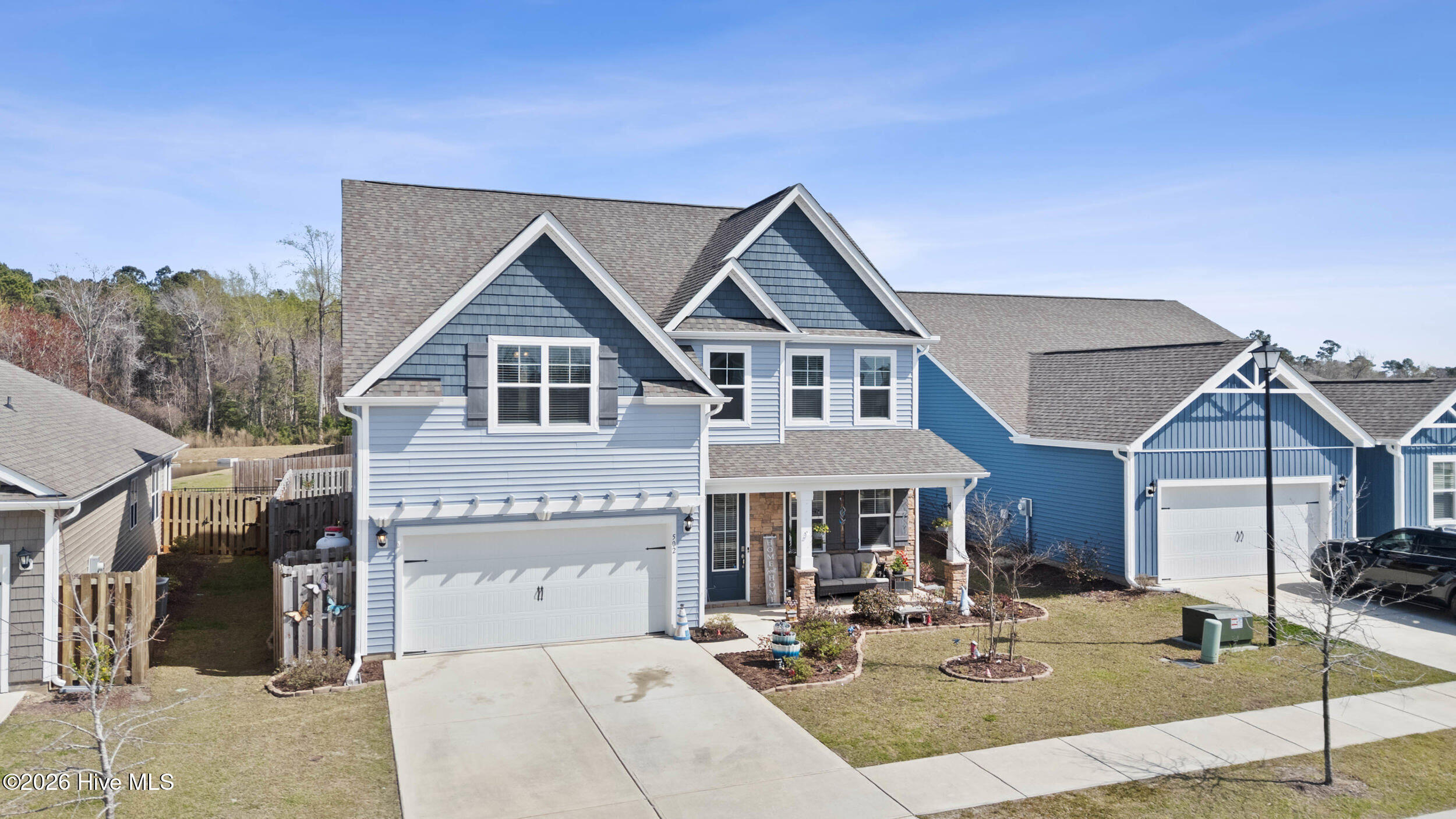 502 Edgewater Way