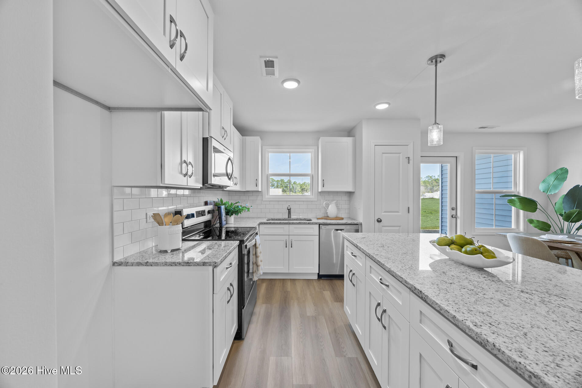 43 W Pioneer Way 112