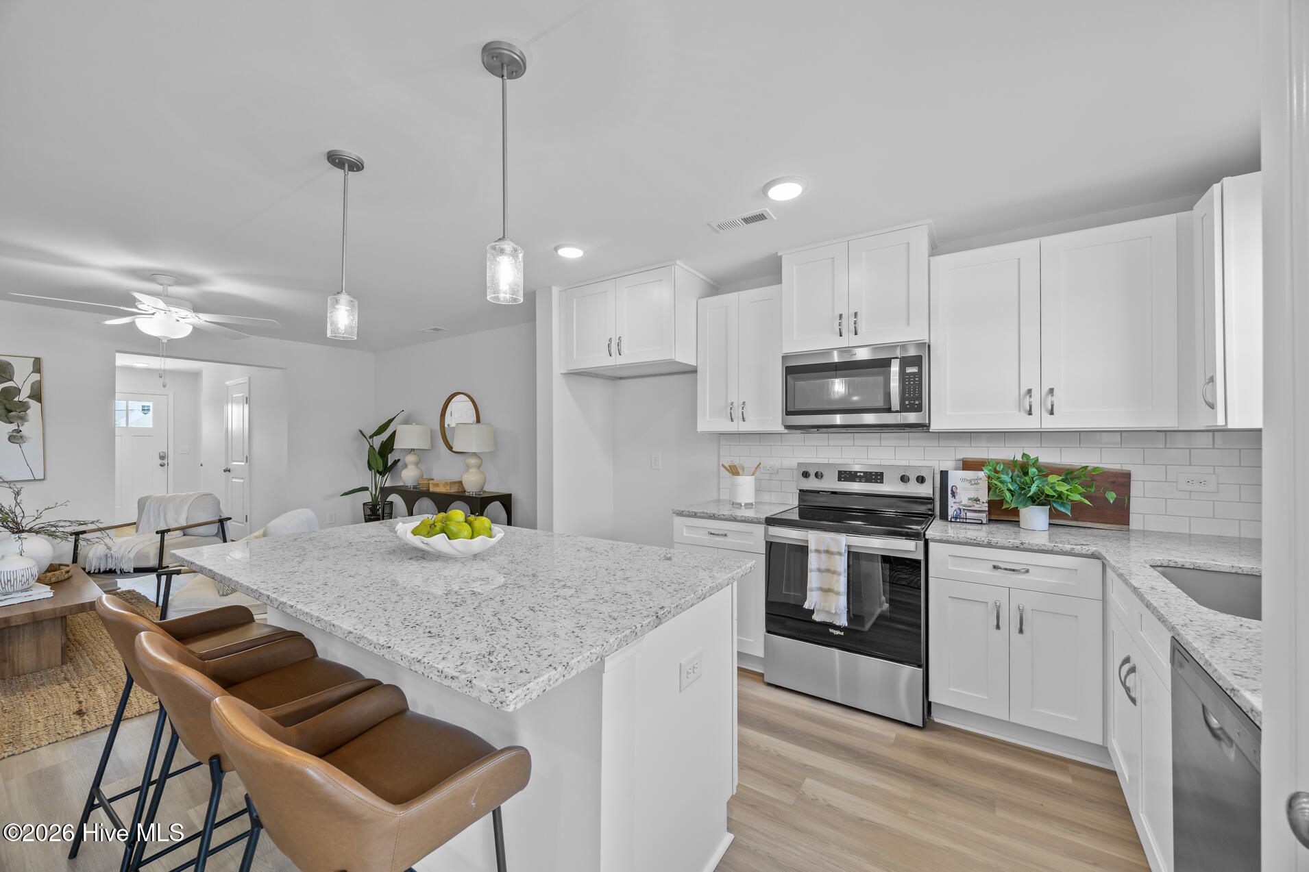 43 W Pioneer Way 112