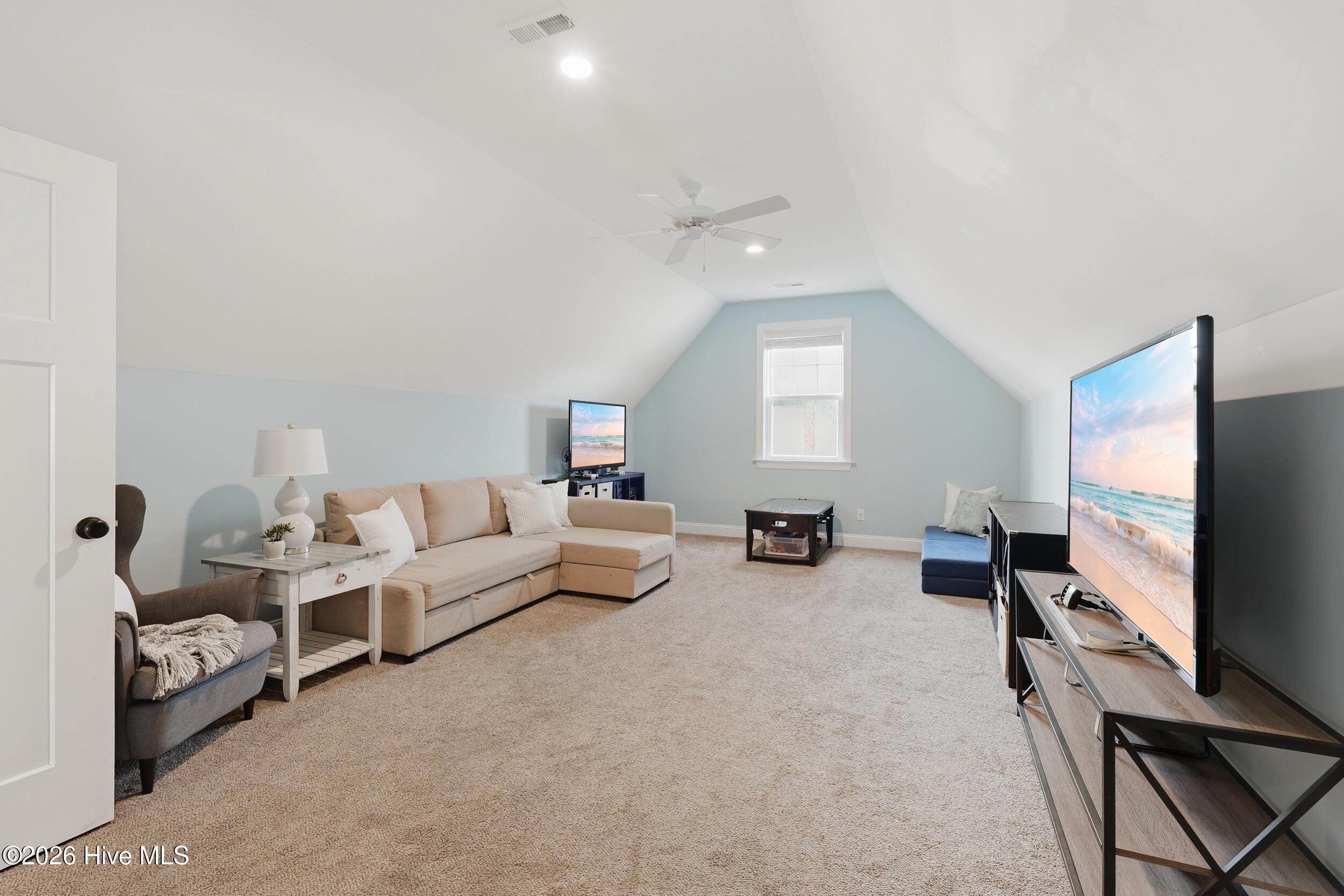 40 Stonegate Circle