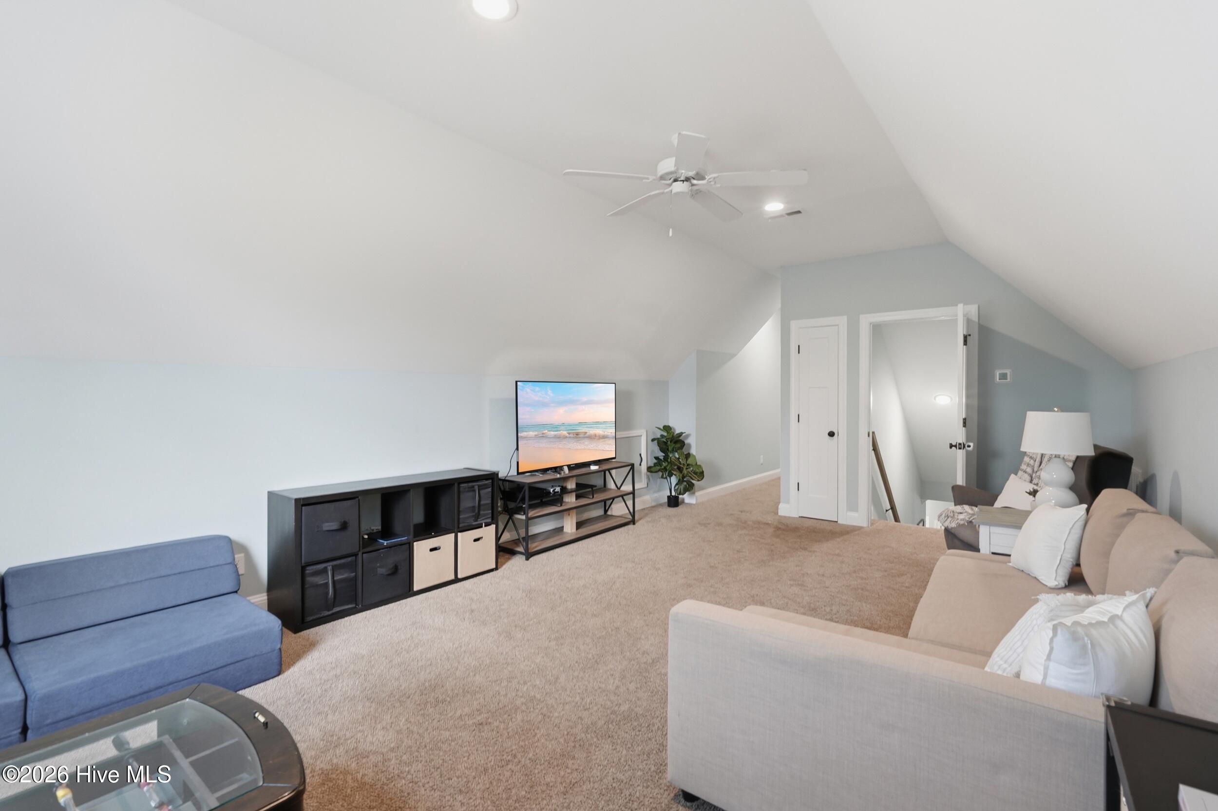40 Stonegate Circle