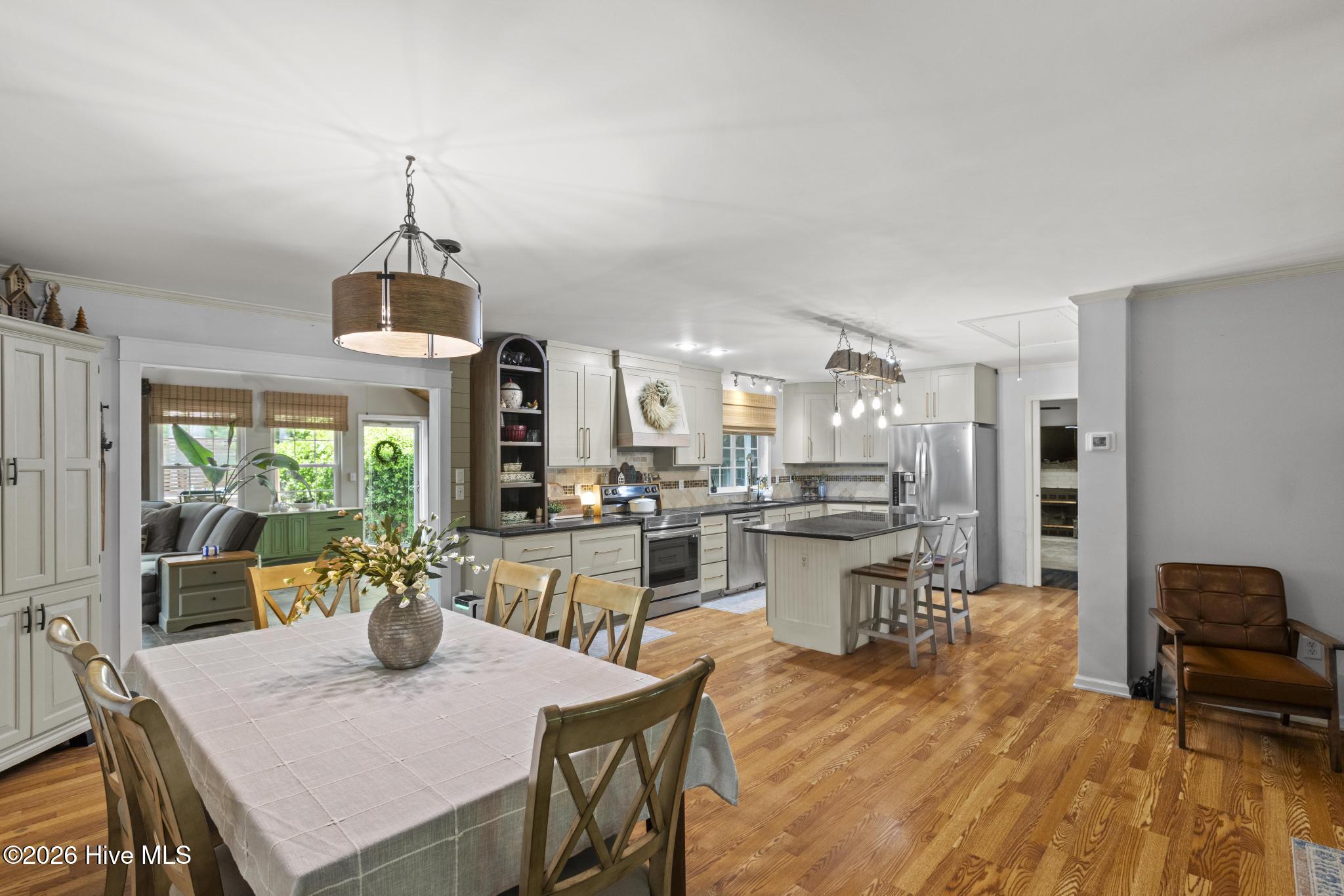 346 Knollwood Drive