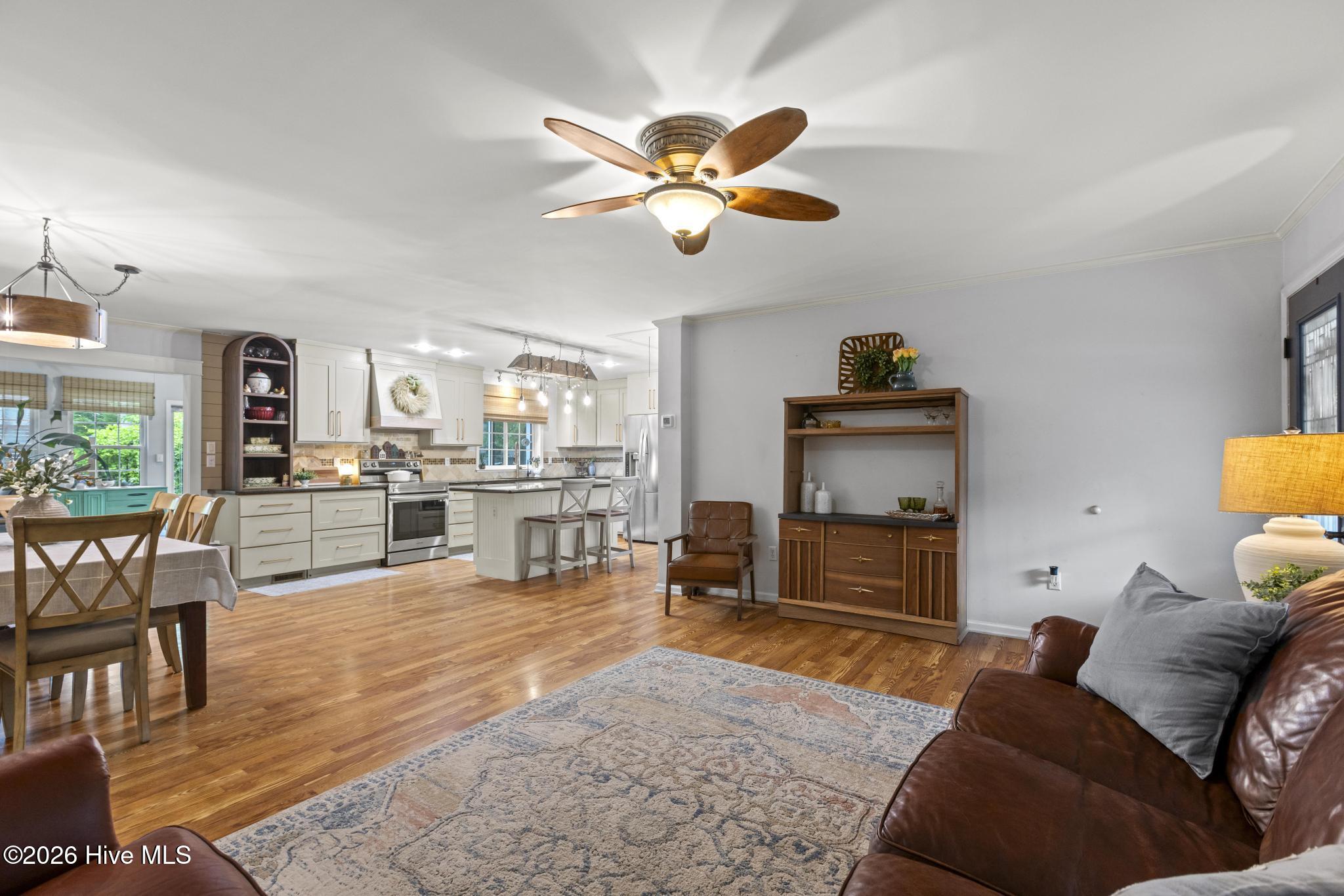 346 Knollwood Drive