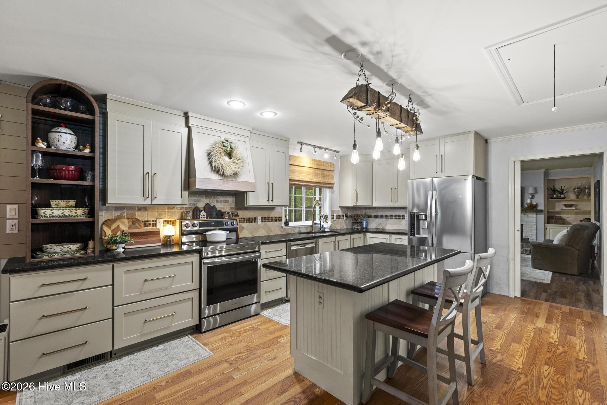 346 Knollwood Drive