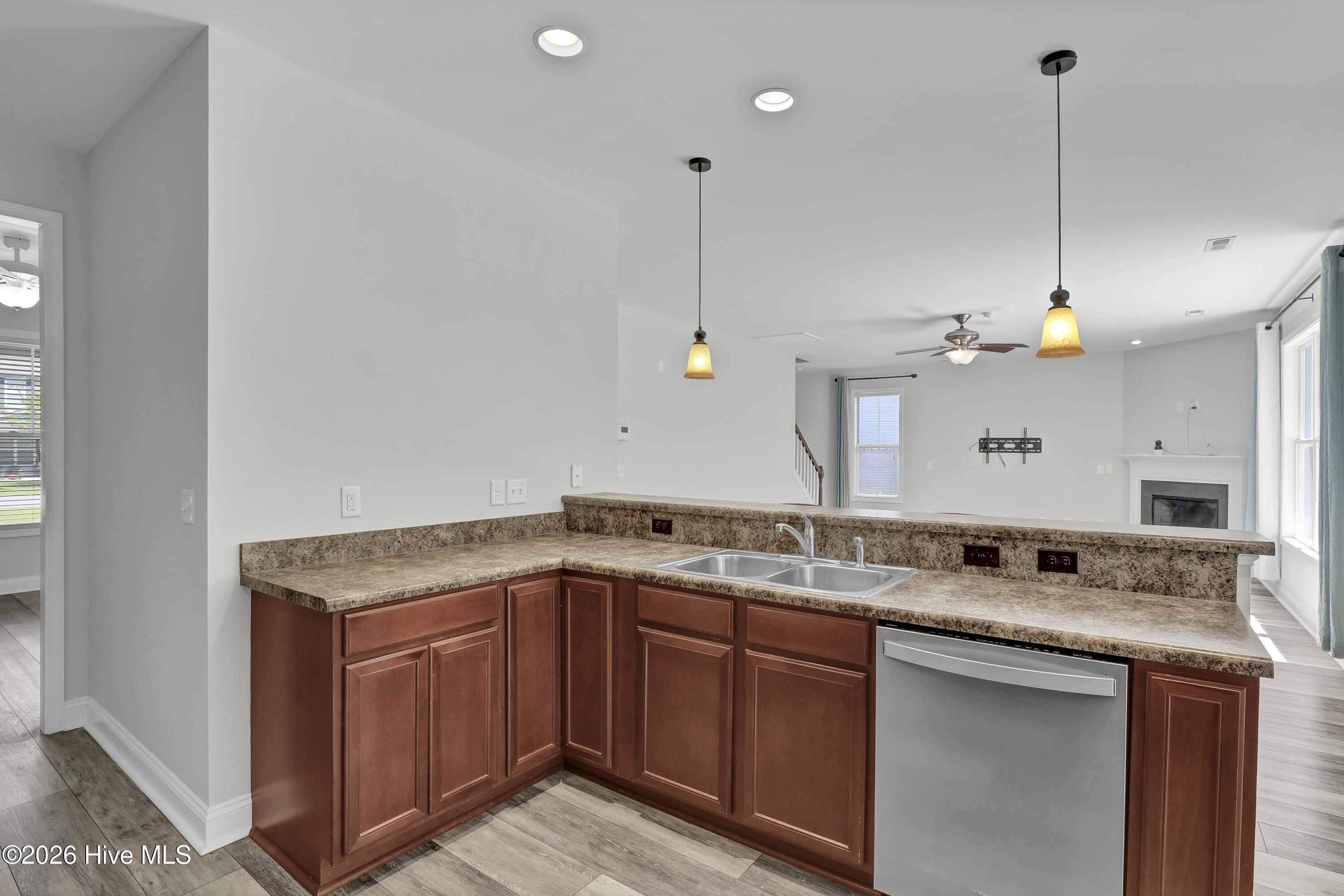 676 Majestic Oaks Drive