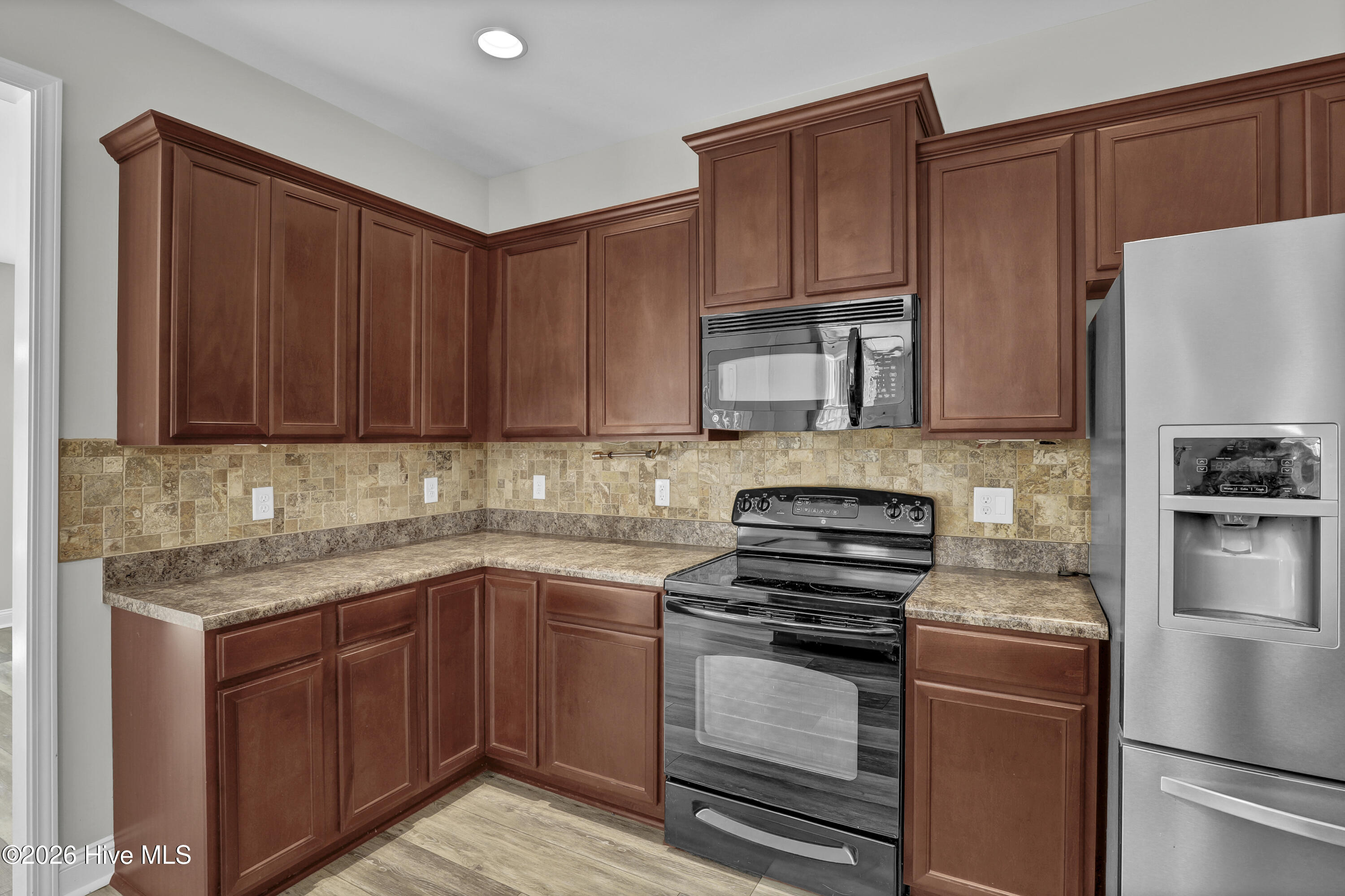 676 Majestic Oaks Drive