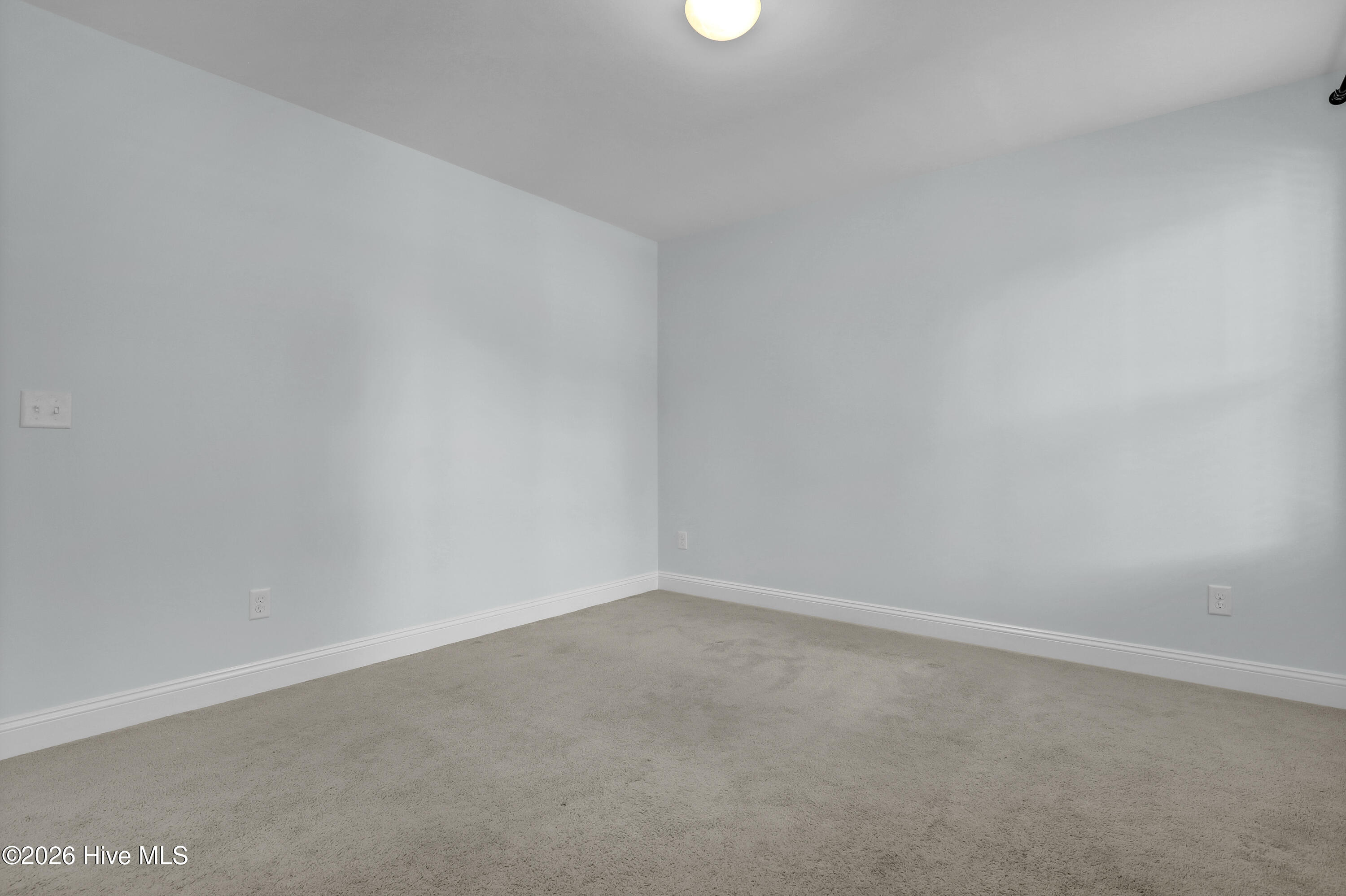 676 Majestic Oaks Drive