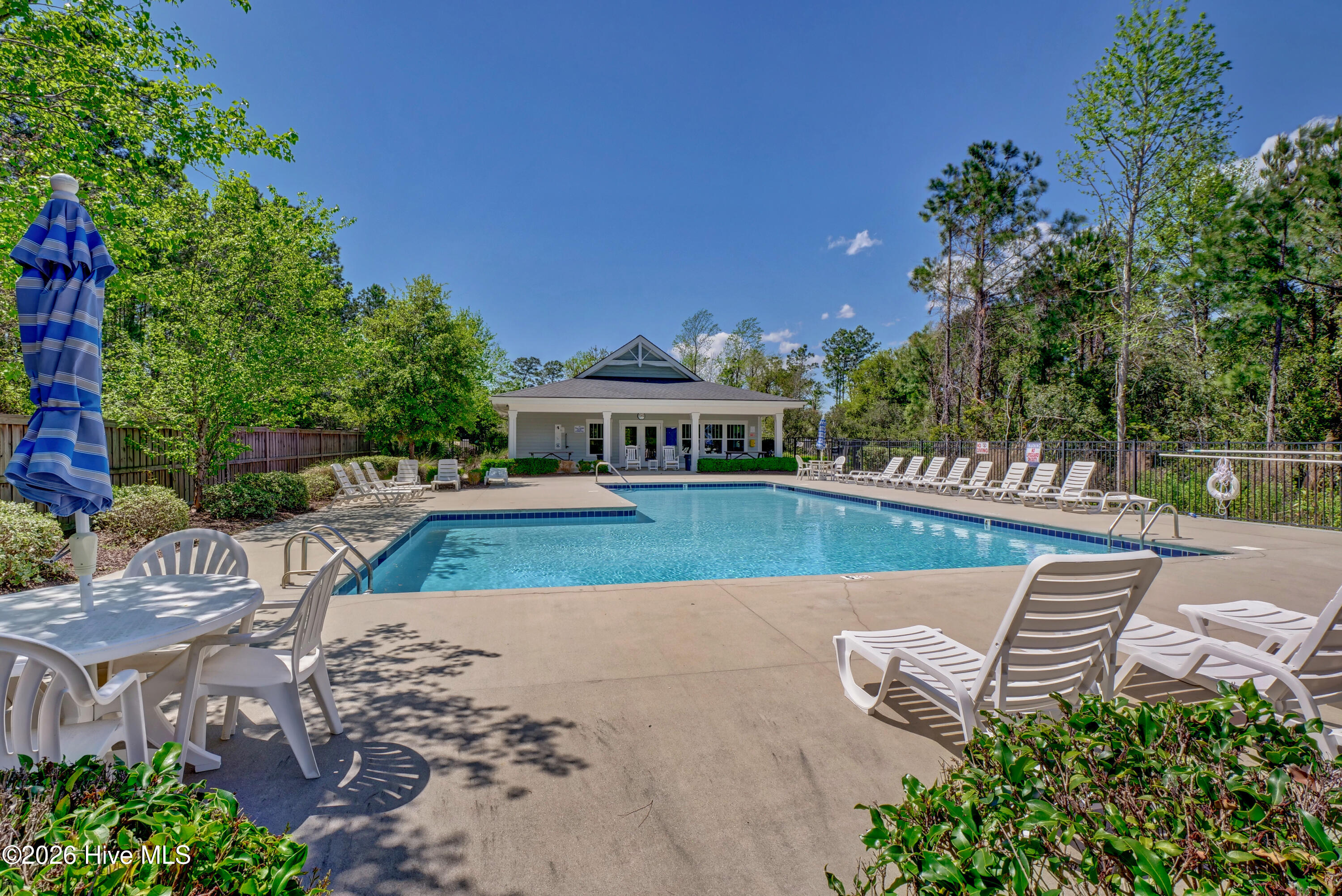 676 Majestic Oaks Drive