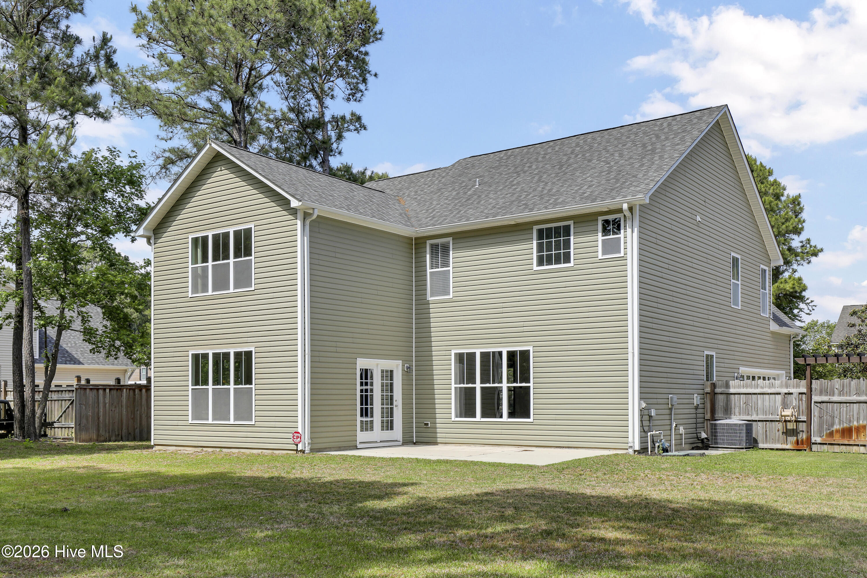 676 Majestic Oaks Drive