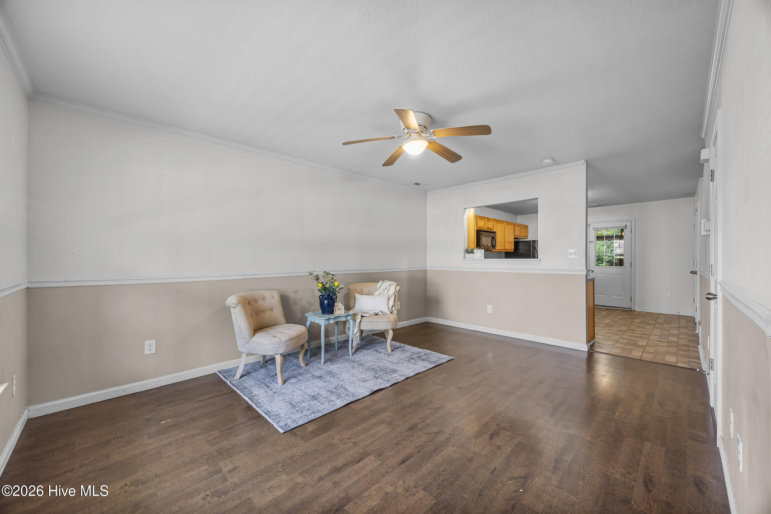 27 E Doris Avenue 403