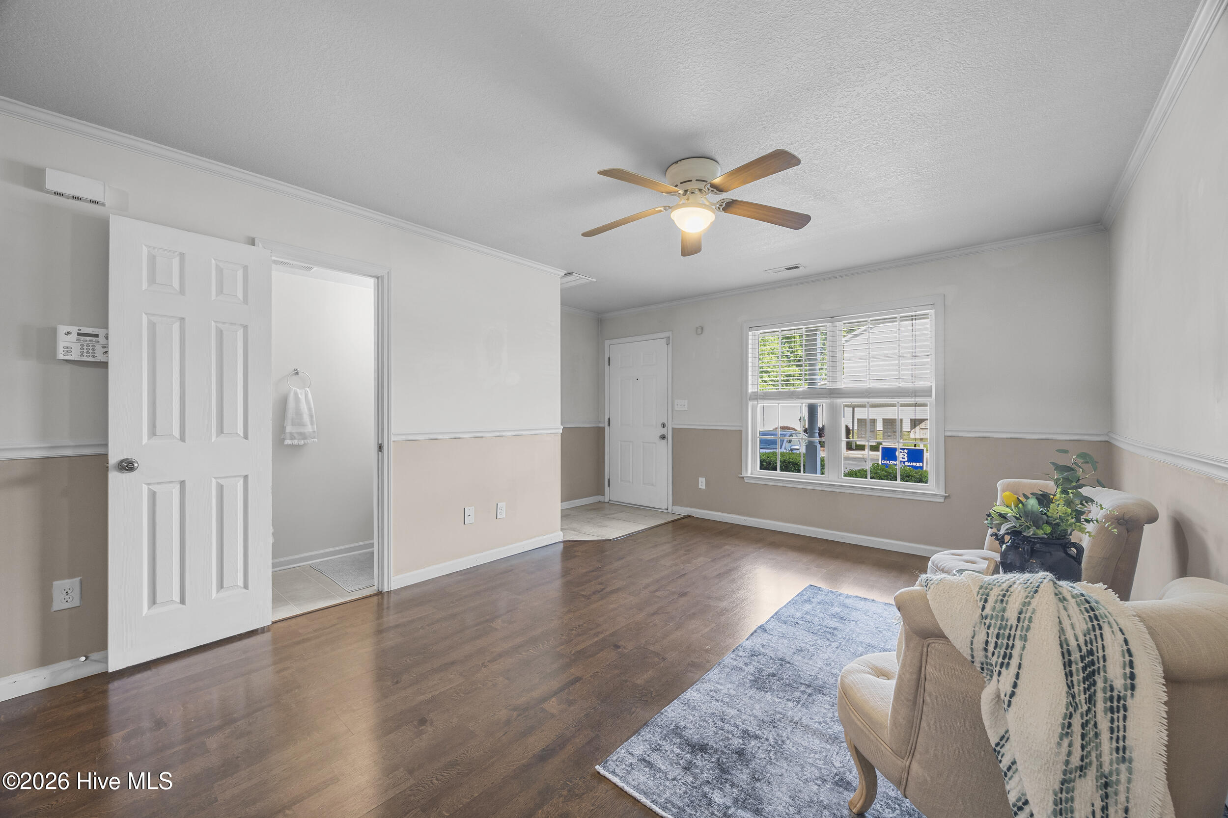 27 E Doris Avenue 403