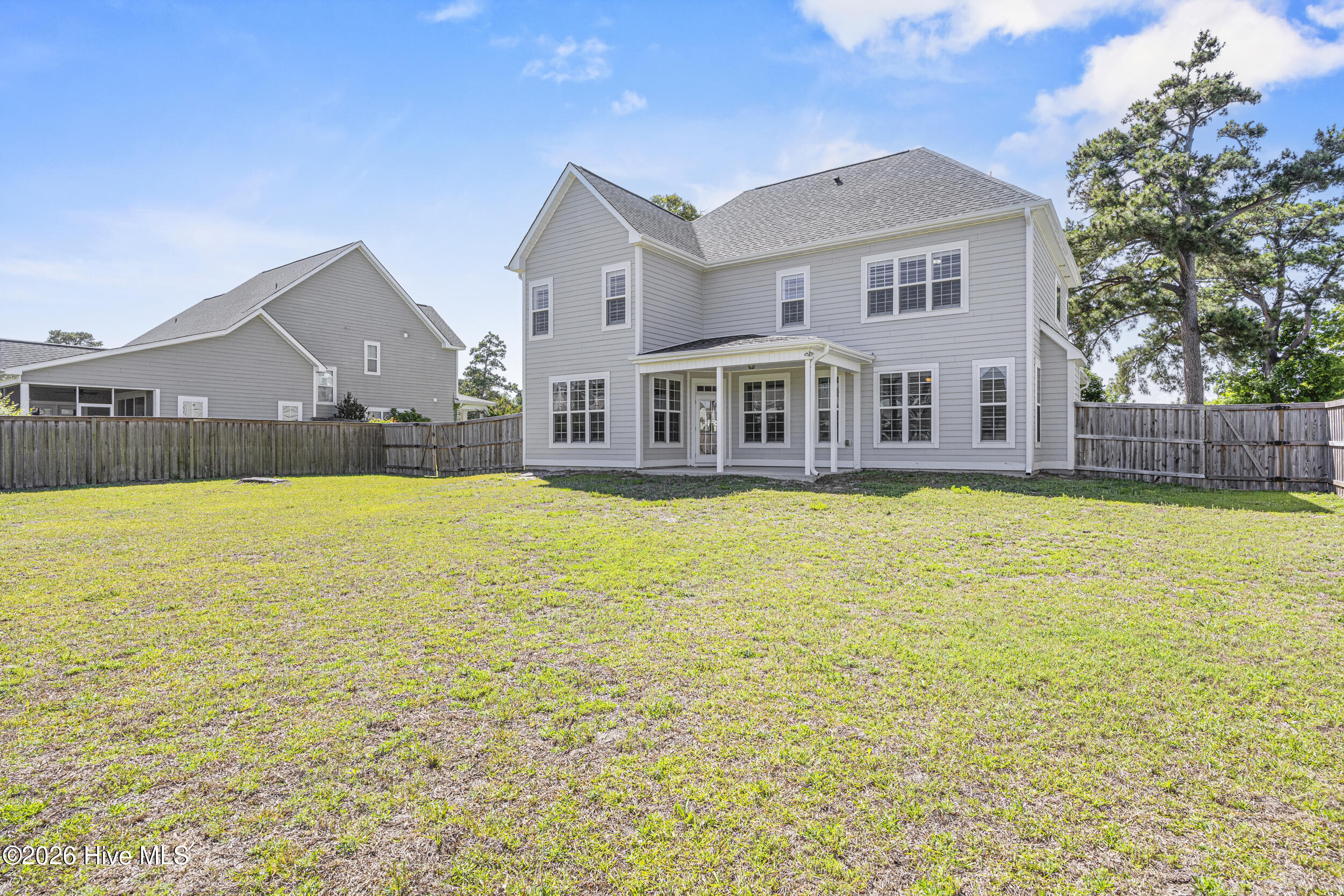 704 W Craftsman Way