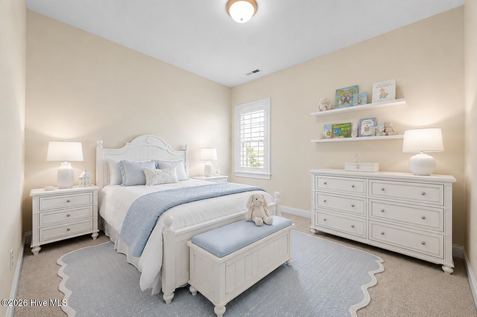 704 W Craftsman Way