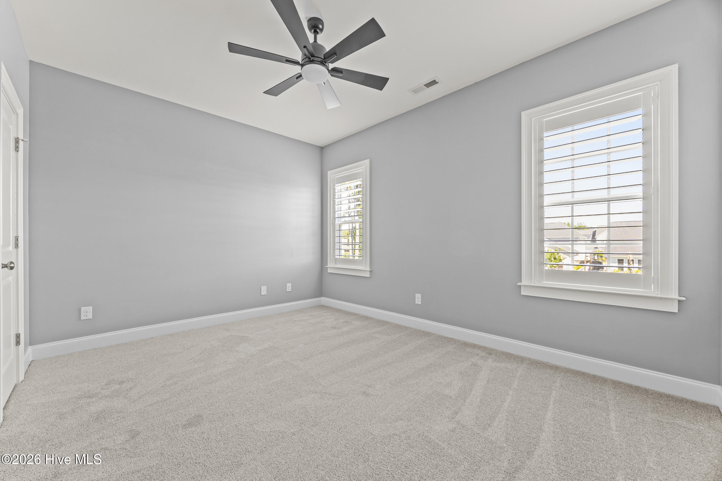 704 W Craftsman Way