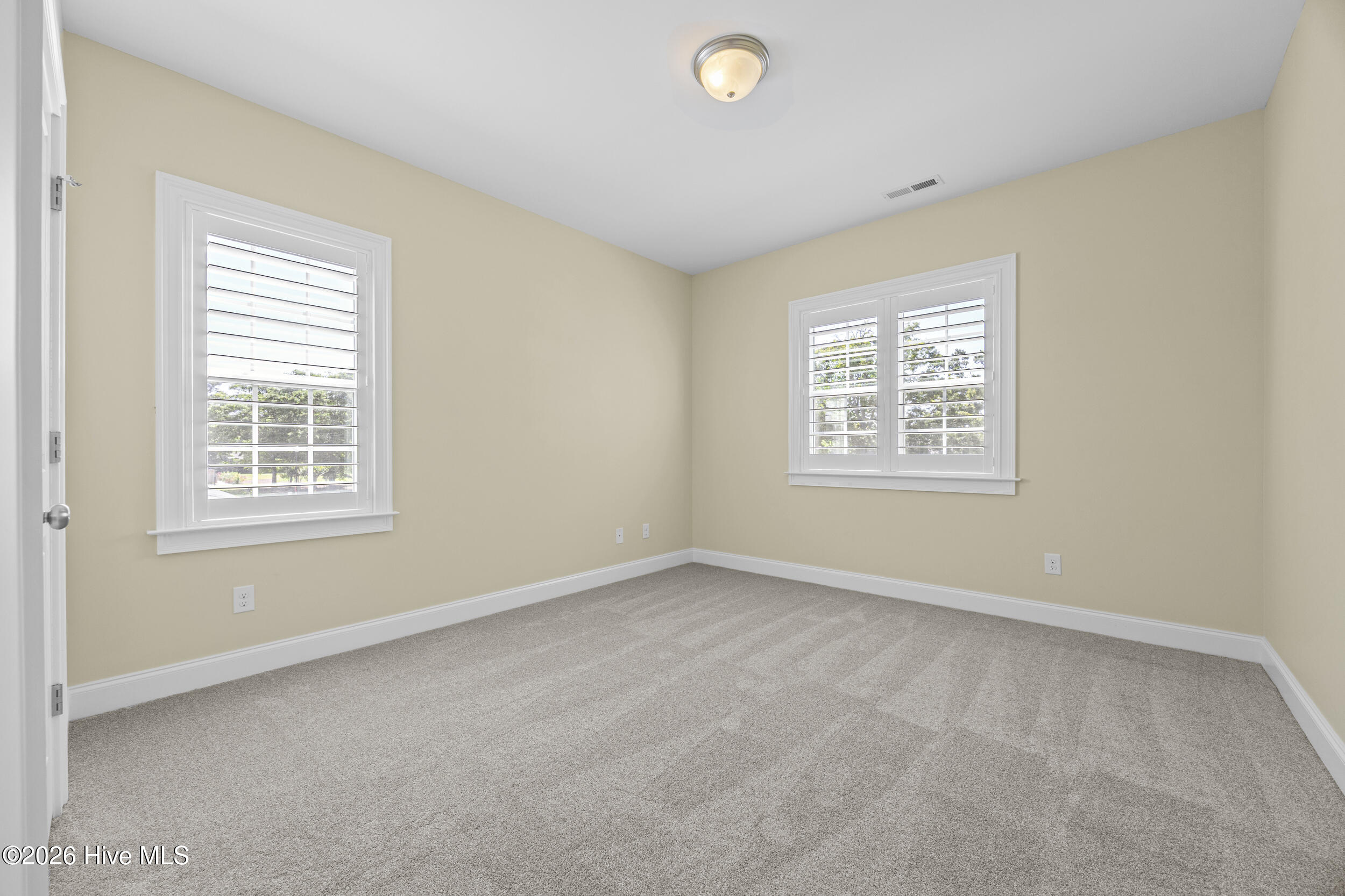 704 W Craftsman Way