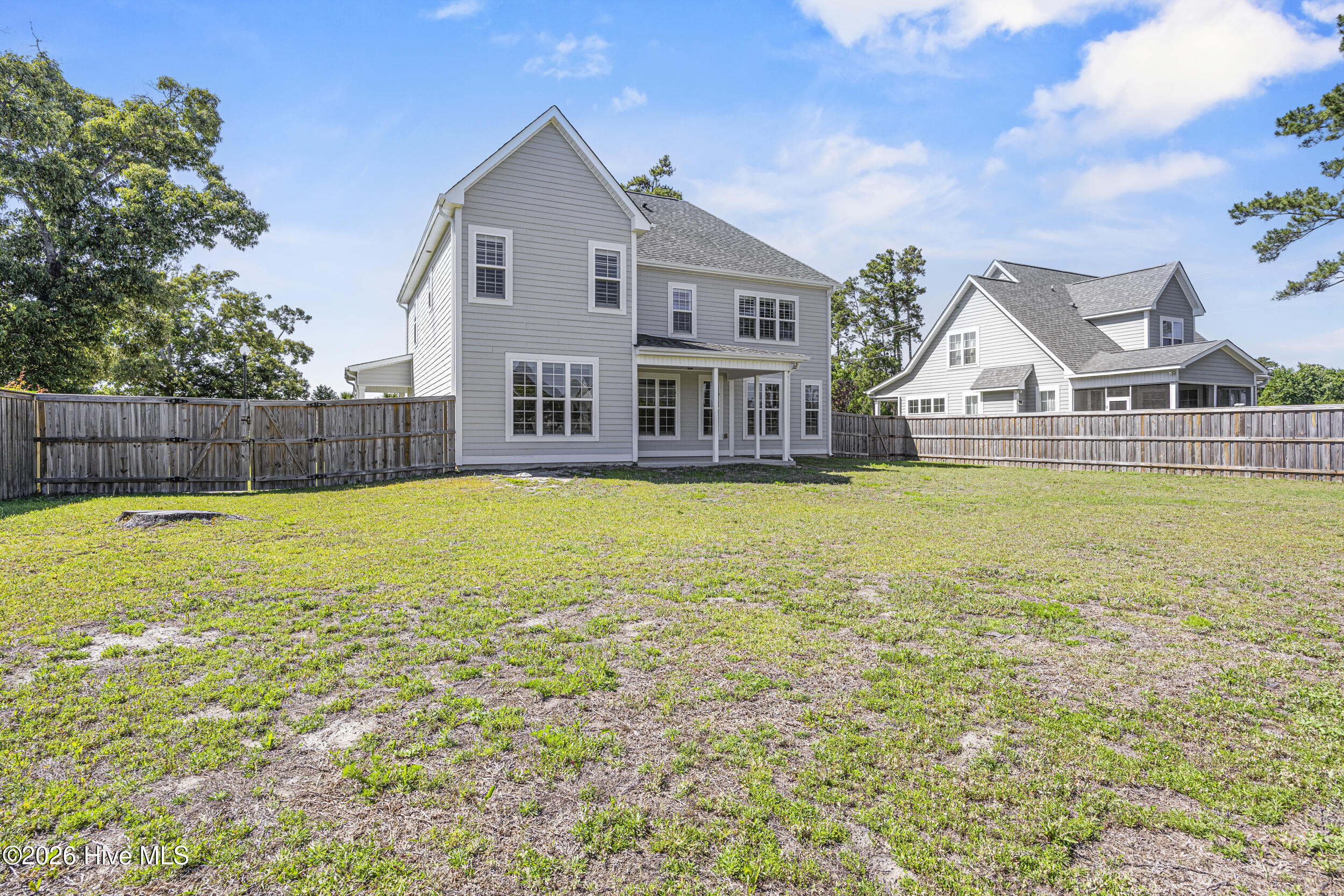 704 W Craftsman Way