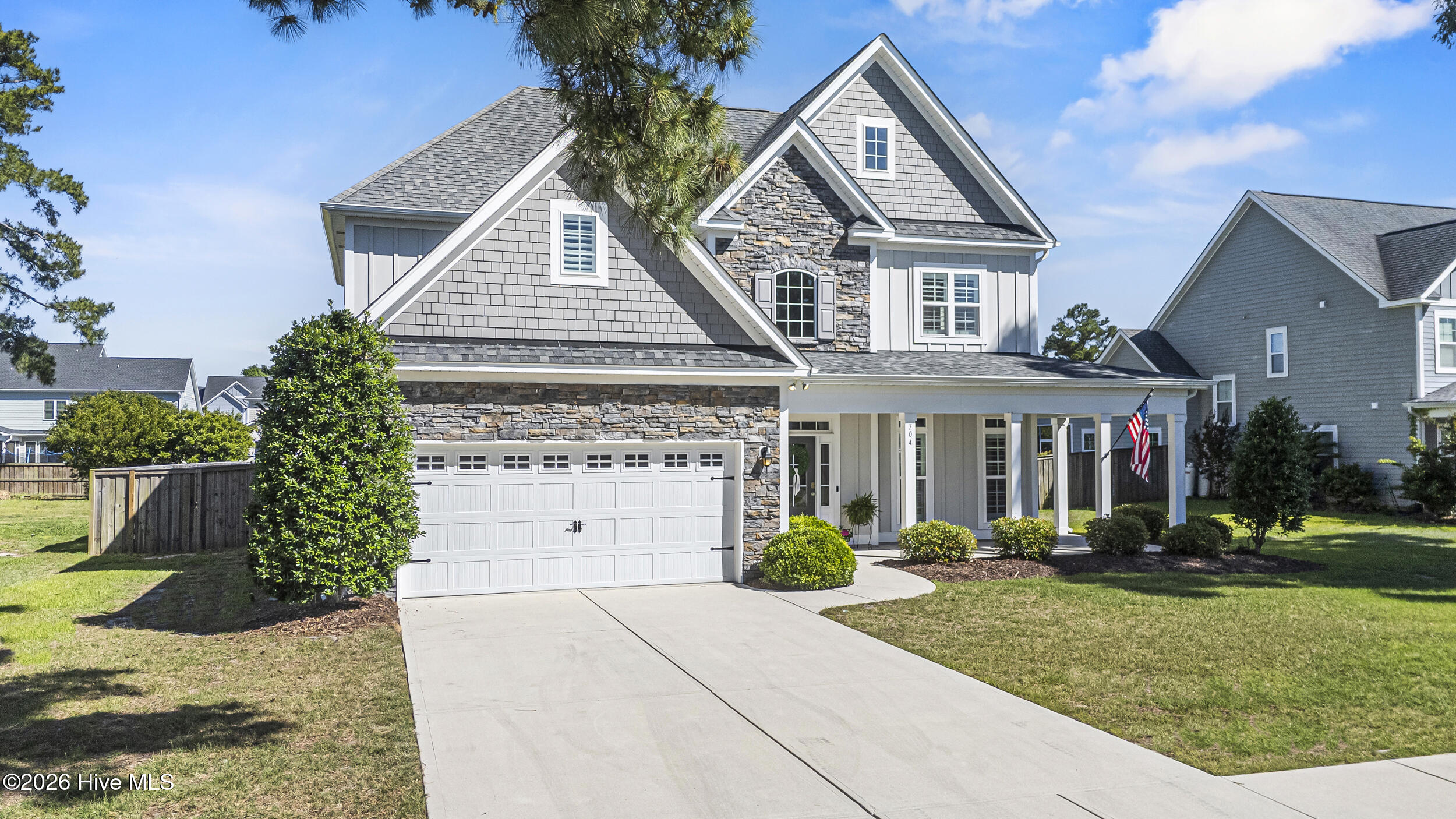 704 W Craftsman Way