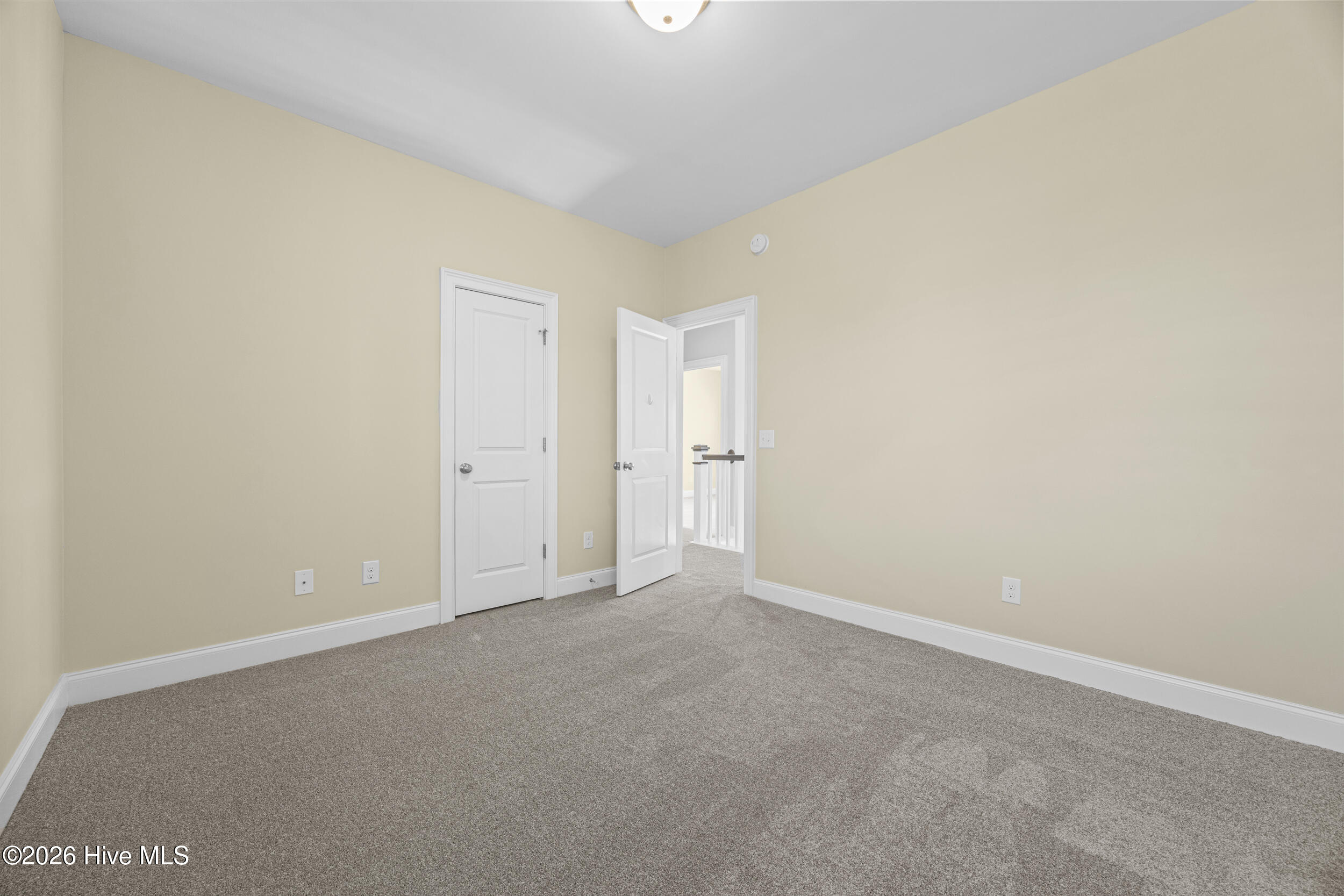 704 W Craftsman Way