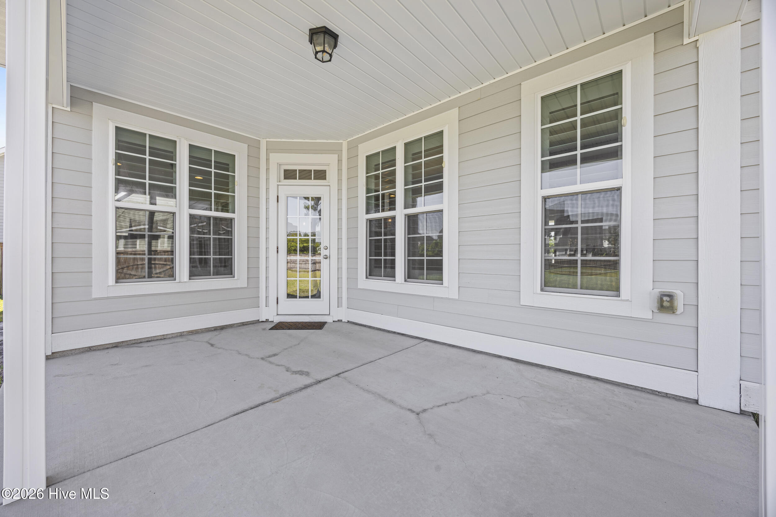 704 W Craftsman Way