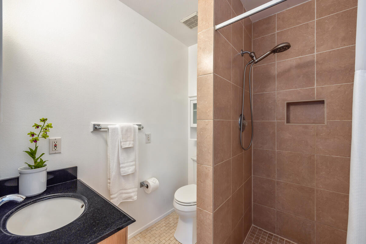 3307-D HAILIMA RD