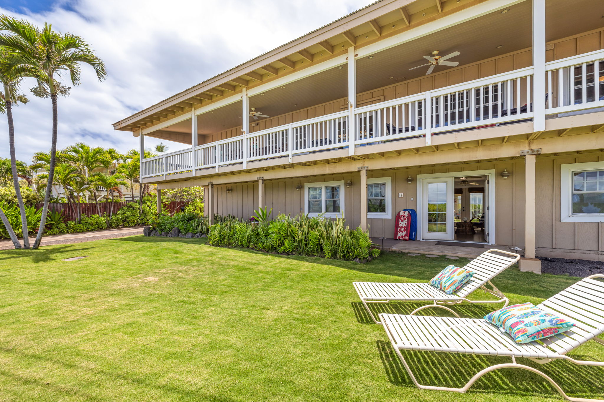 7961 KAUMUALII HWY