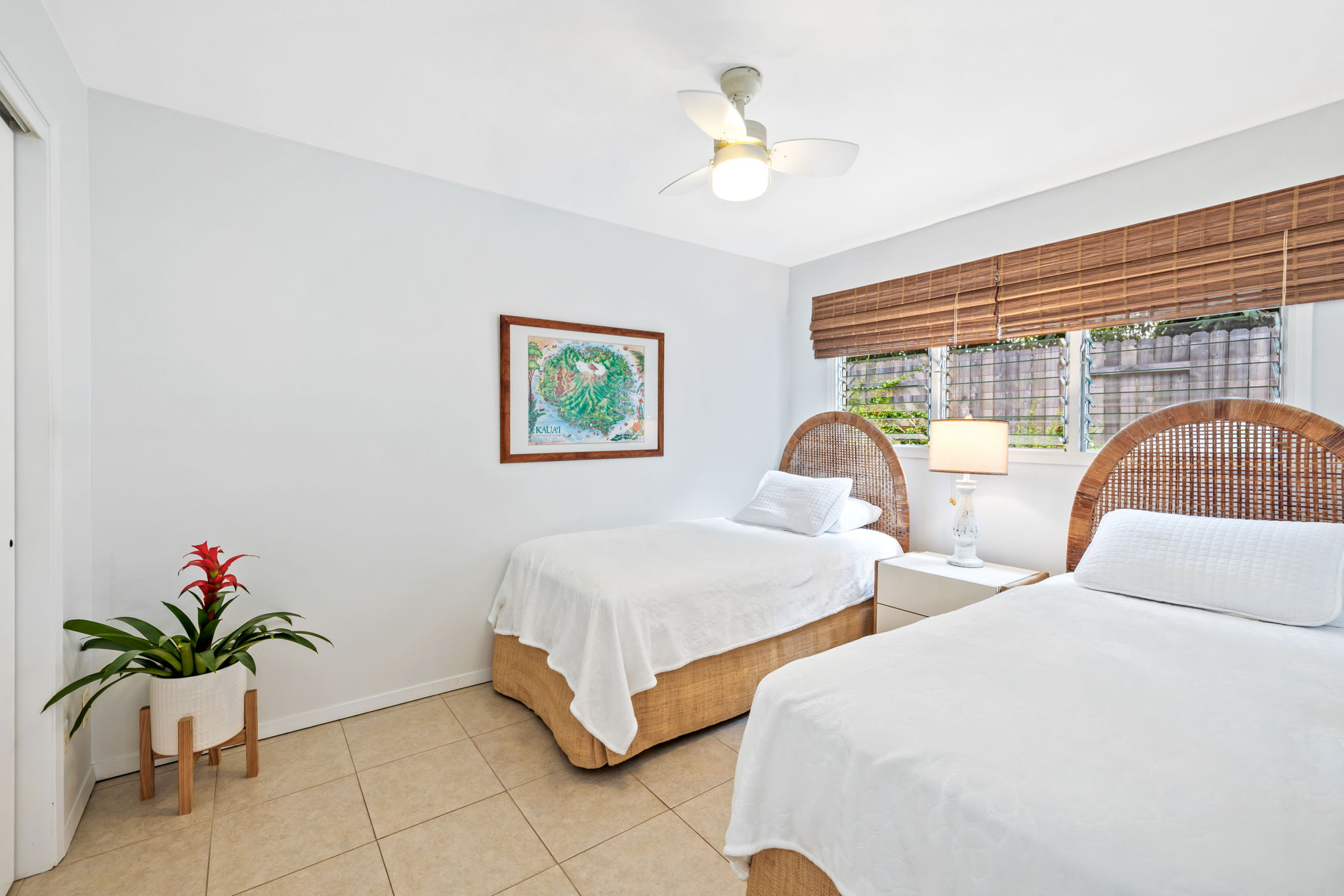 7959 KAUMUALII HWY