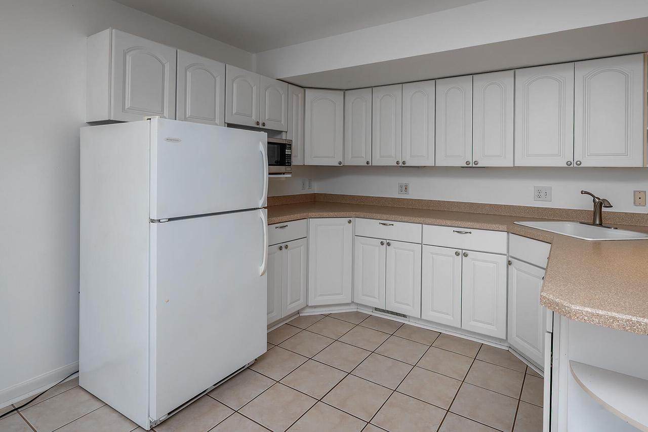 1632 Auburn COURT