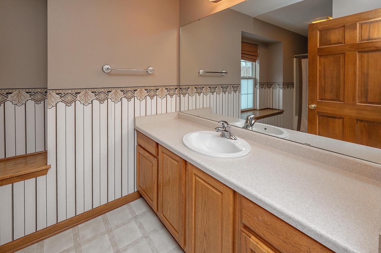 1632 Auburn COURT