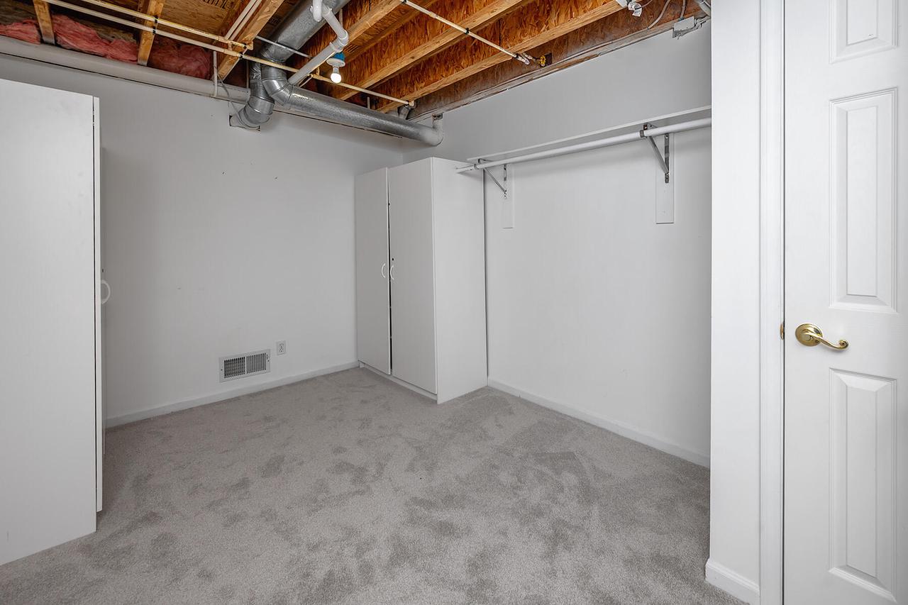1632 Auburn COURT