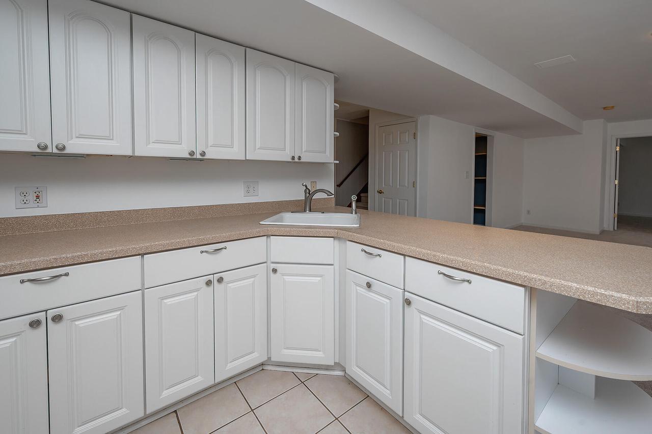 1632 Auburn COURT