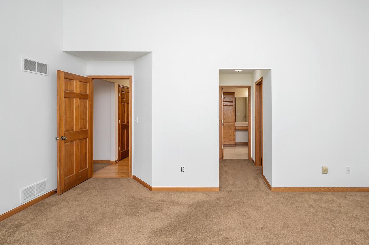 1632 Auburn COURT