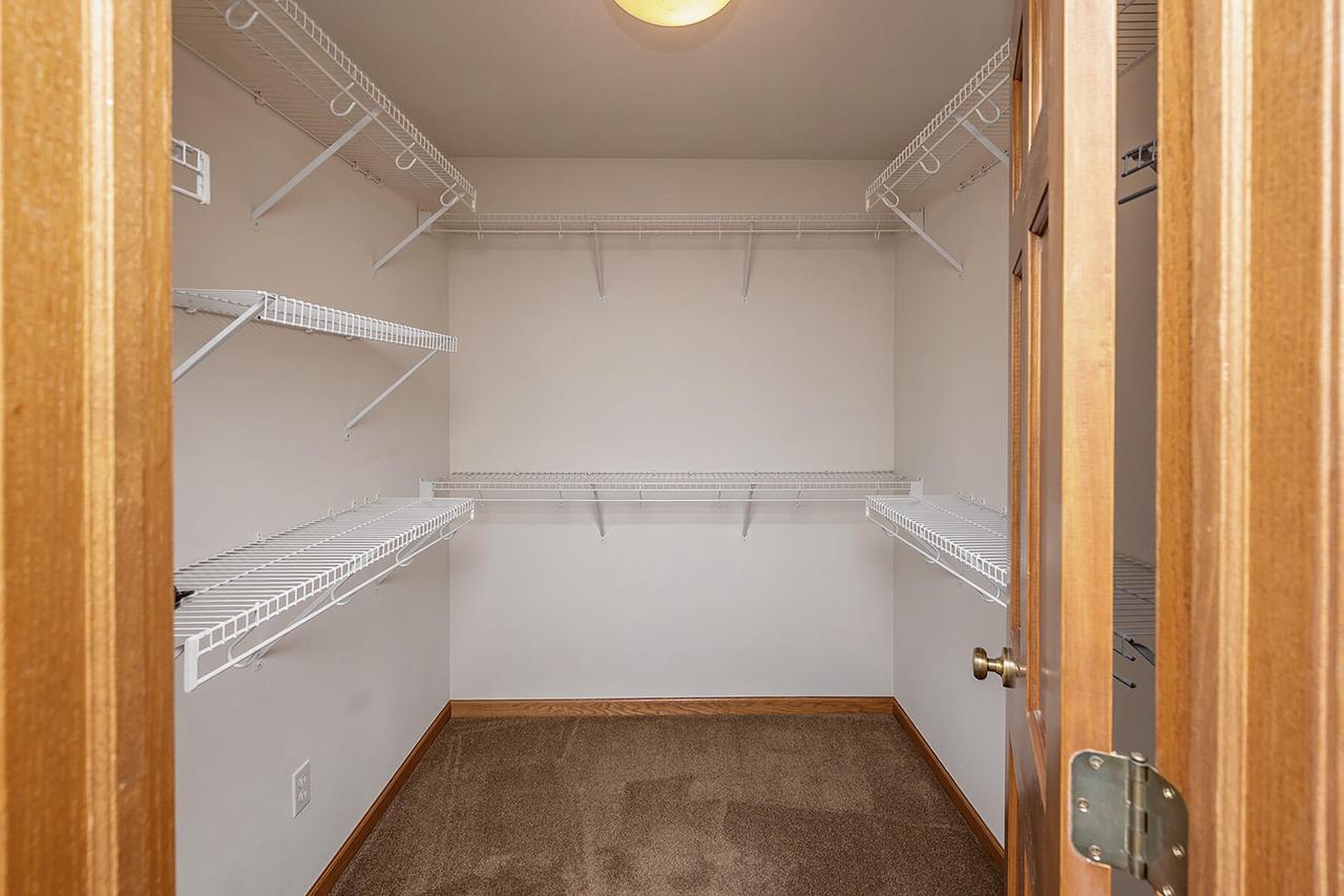 1632 Auburn COURT