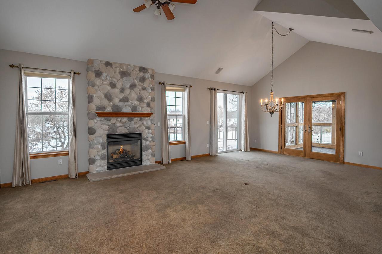 1632 Auburn COURT