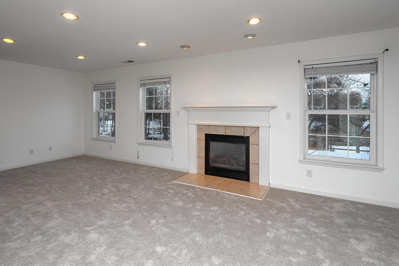 1632 Auburn COURT