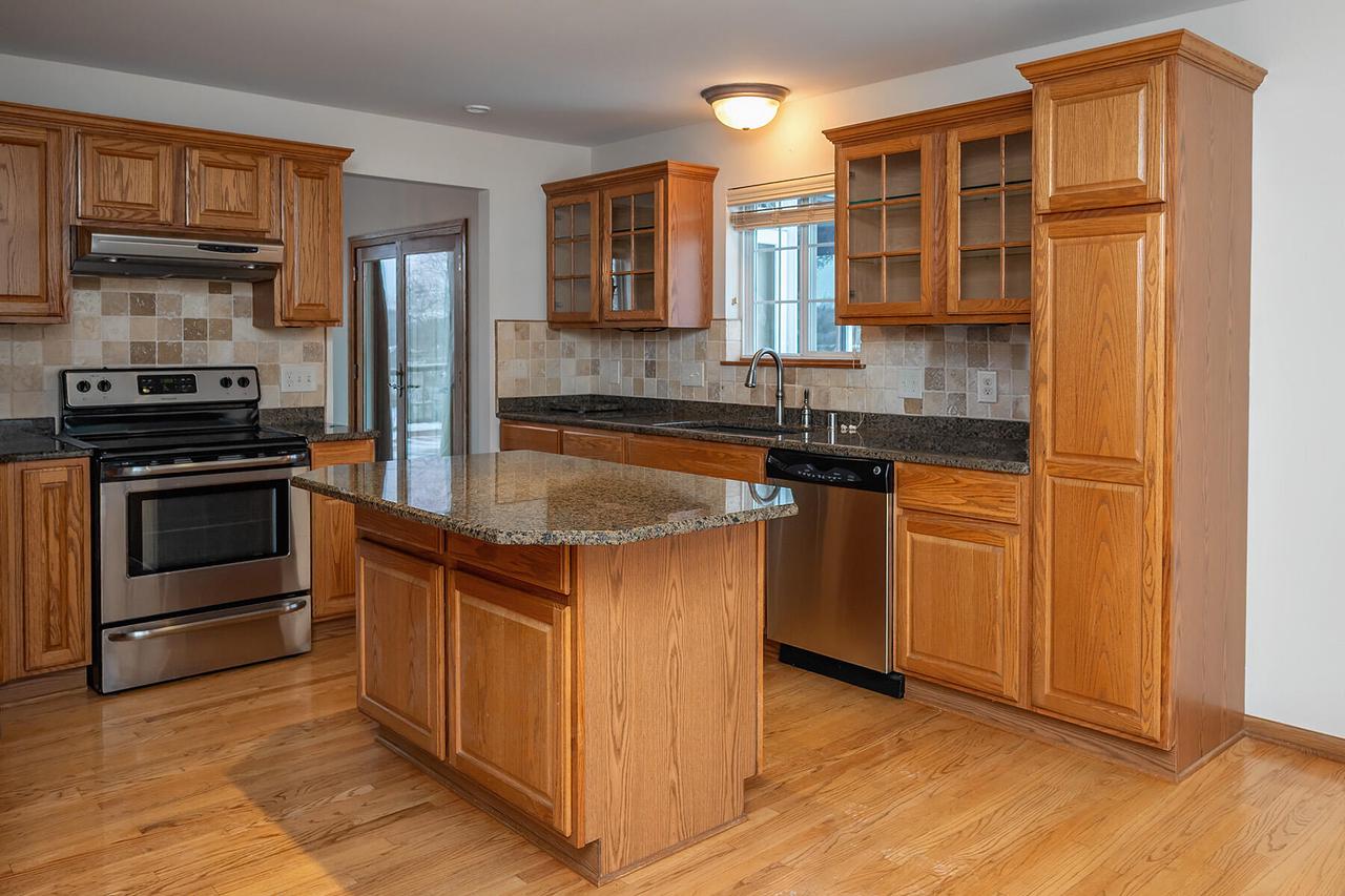 1632 Auburn COURT