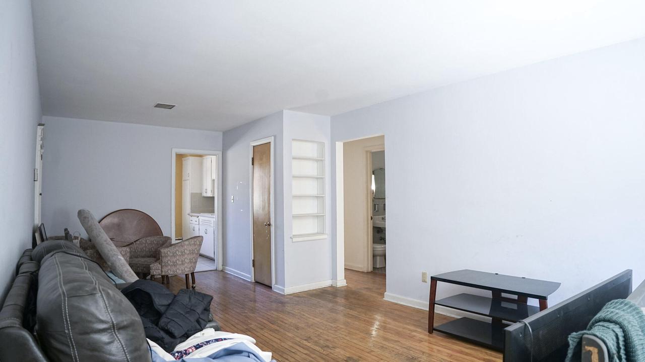 825 Glenview AVENUE A-B-C-D