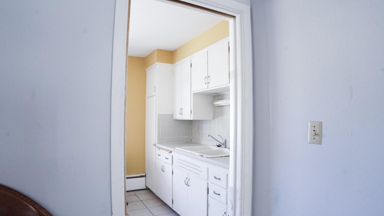 825 Glenview AVENUE A-B-C-D