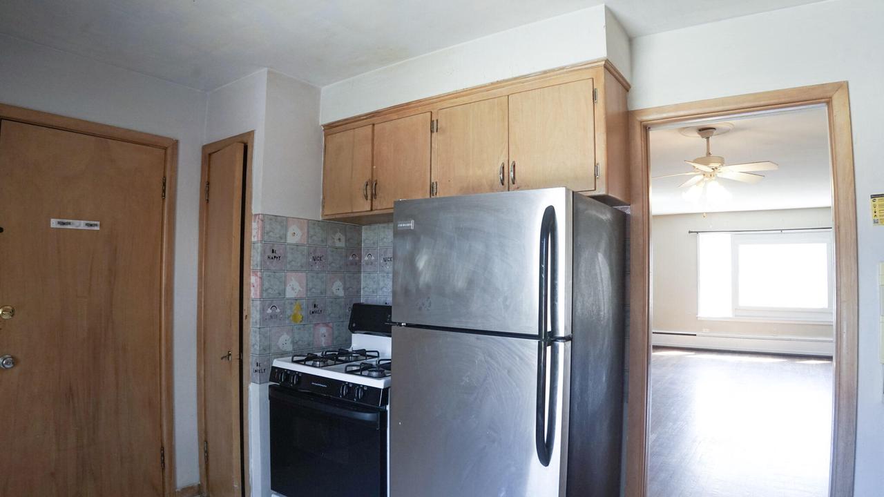 825 Glenview AVENUE A-B-C-D
